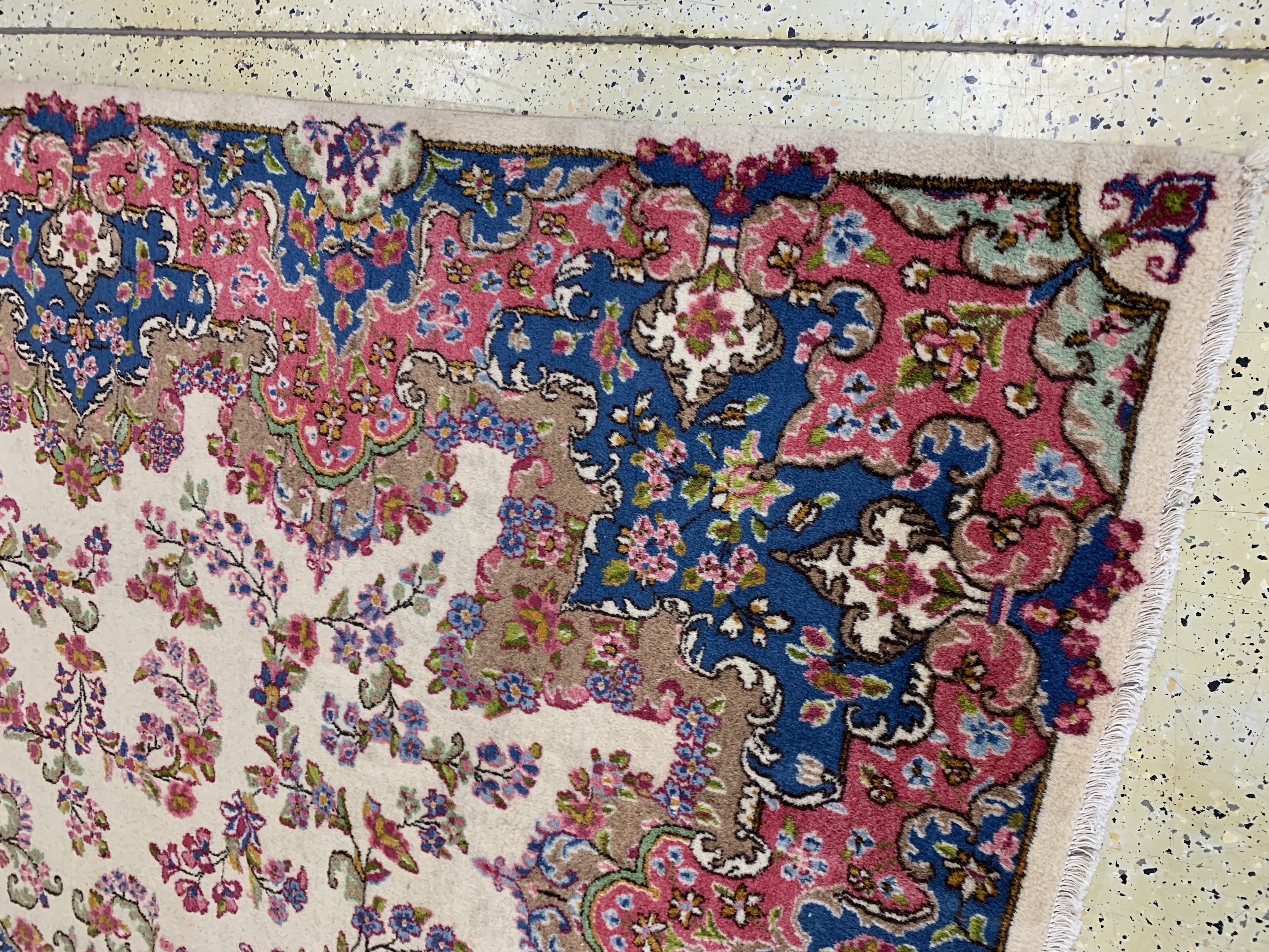 Detail g: Kerman alt, Persien, Mitte 20.Jhd, Wolle auf Baumwolle, ca. 346 x 263 cm, EHZ: 2