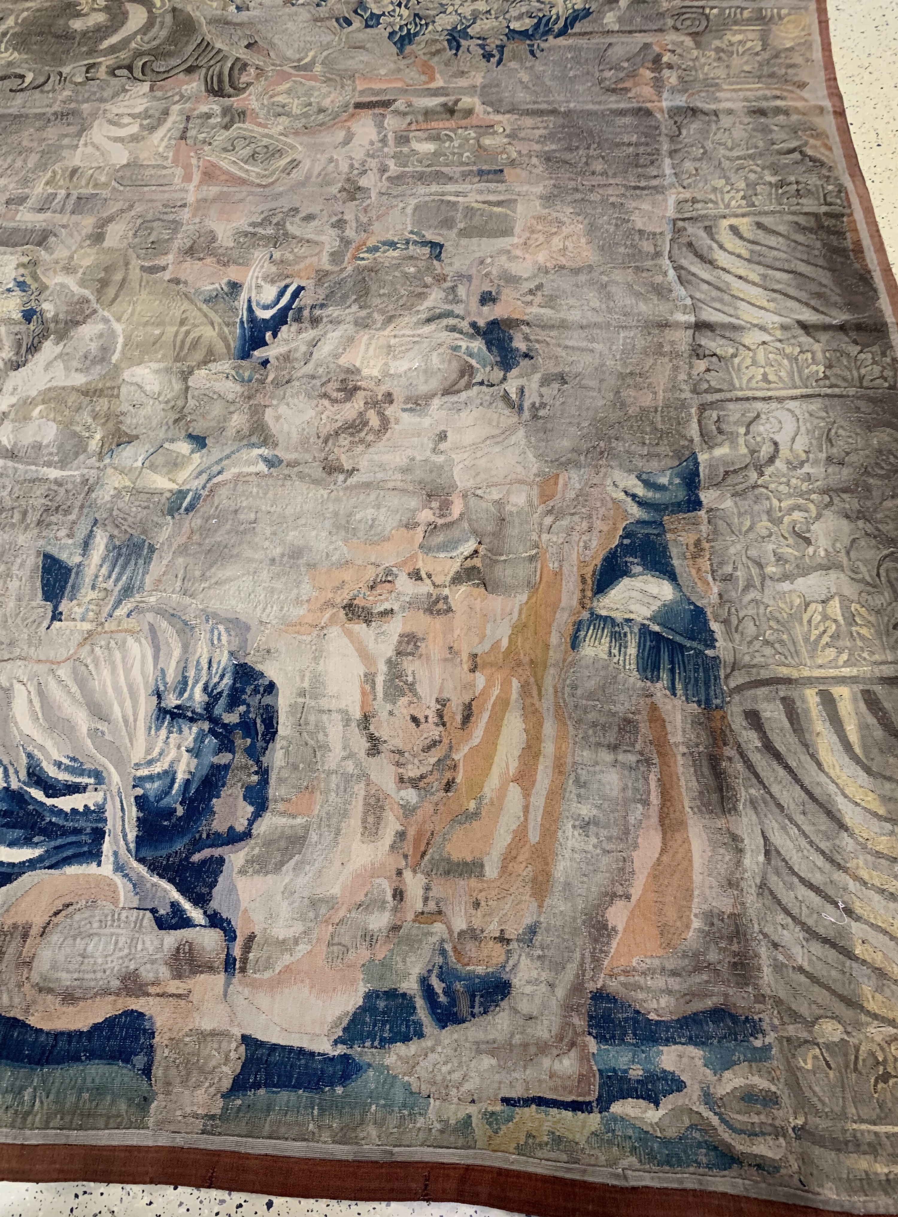Detail f: Tapisseri antik, Flandern, 18.Jhd, Wolle mit Seide auf Baumwolle , ca. 410 x 320 cm, EHZ: 3(mehrere Restaurierungen).