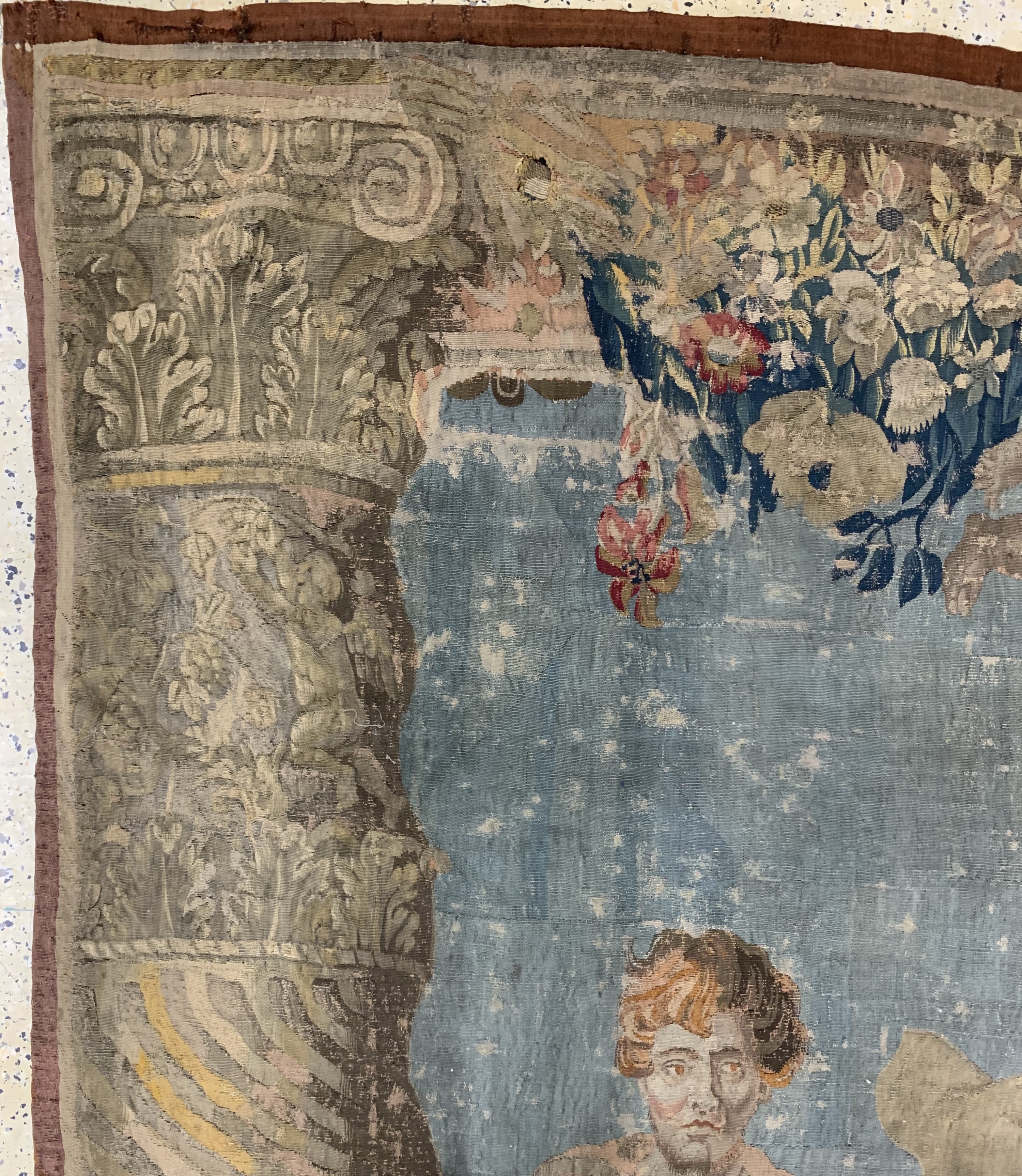 Detail j: Tapisseri antik, Flandern, 18.Jhd, Wolle mit Seide auf Baumwolle , ca. 410 x 320 cm, EHZ: 3(mehrere Restaurierungen).