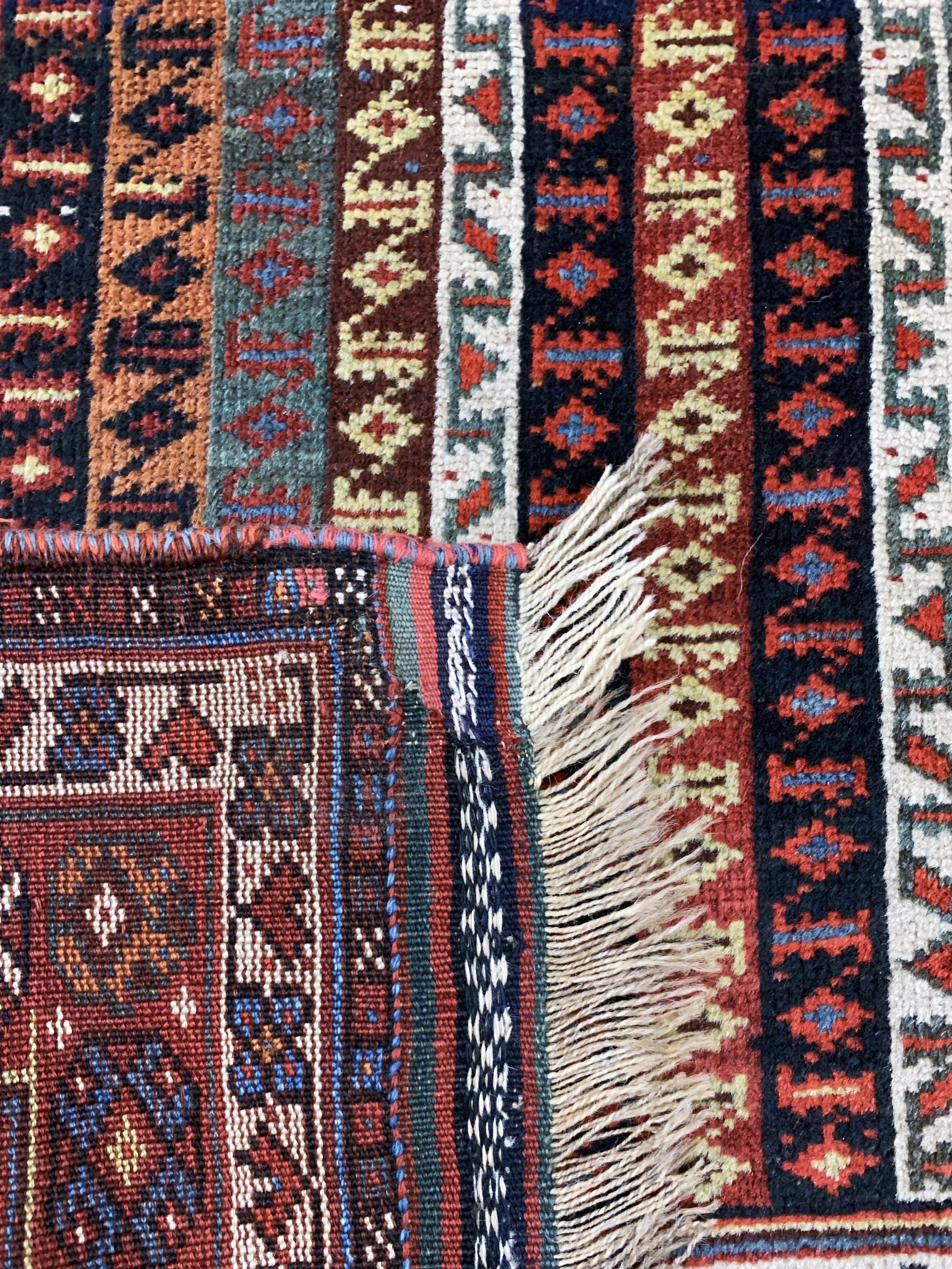 Detail i: Ghaschgai fein"Moharamat", Persien, 19.Jhd,Wolle auf Wolle, ca. 300 x 160 cm, EHZ: 2-3, (kleine restaurierungen)