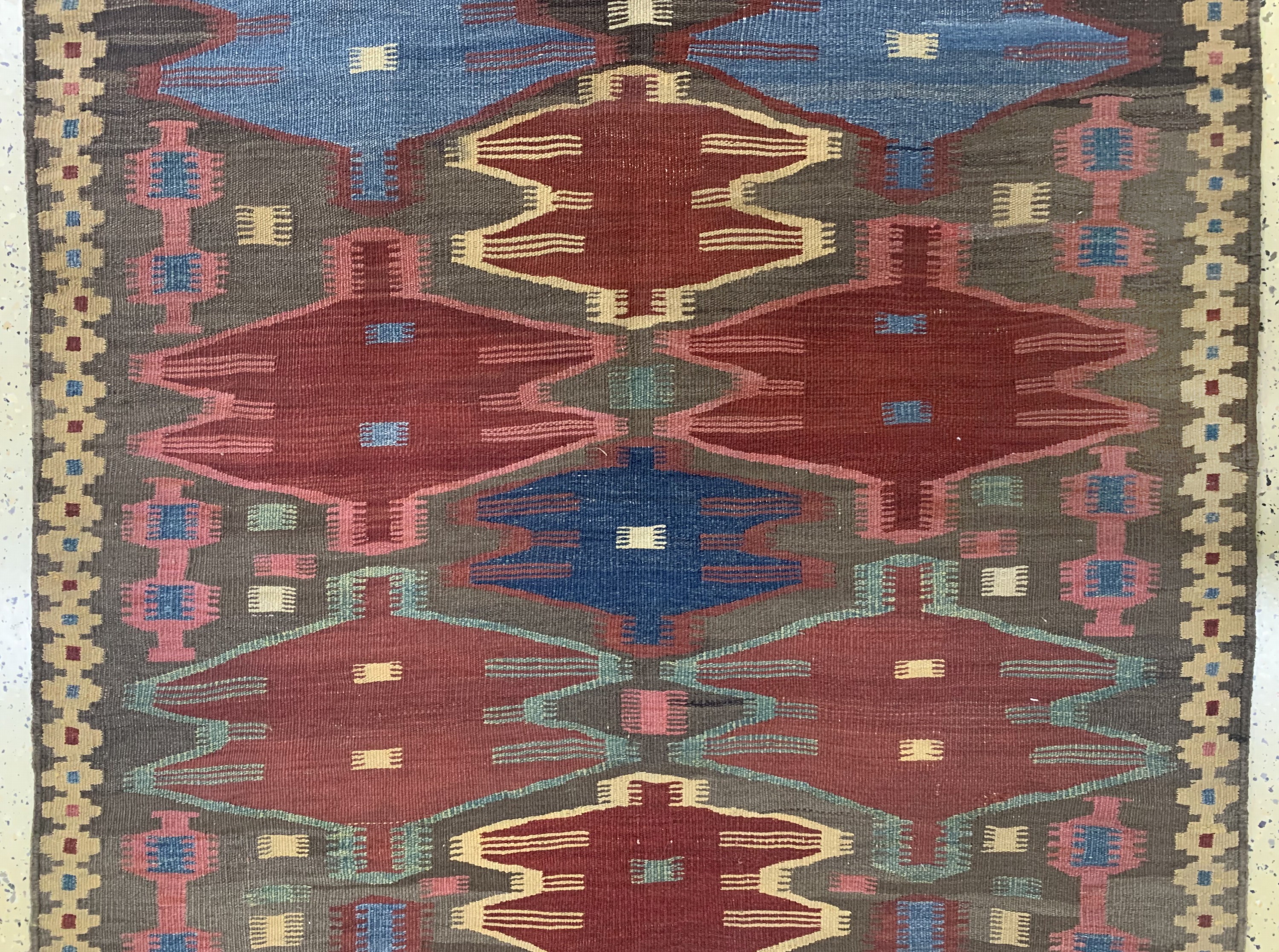 Detail c: Nordwestpersischer Nomadenkelim, Persien, um 1900, Wolle auf Wolle, ca. 430 x 130 cm, EHZ: 1-2