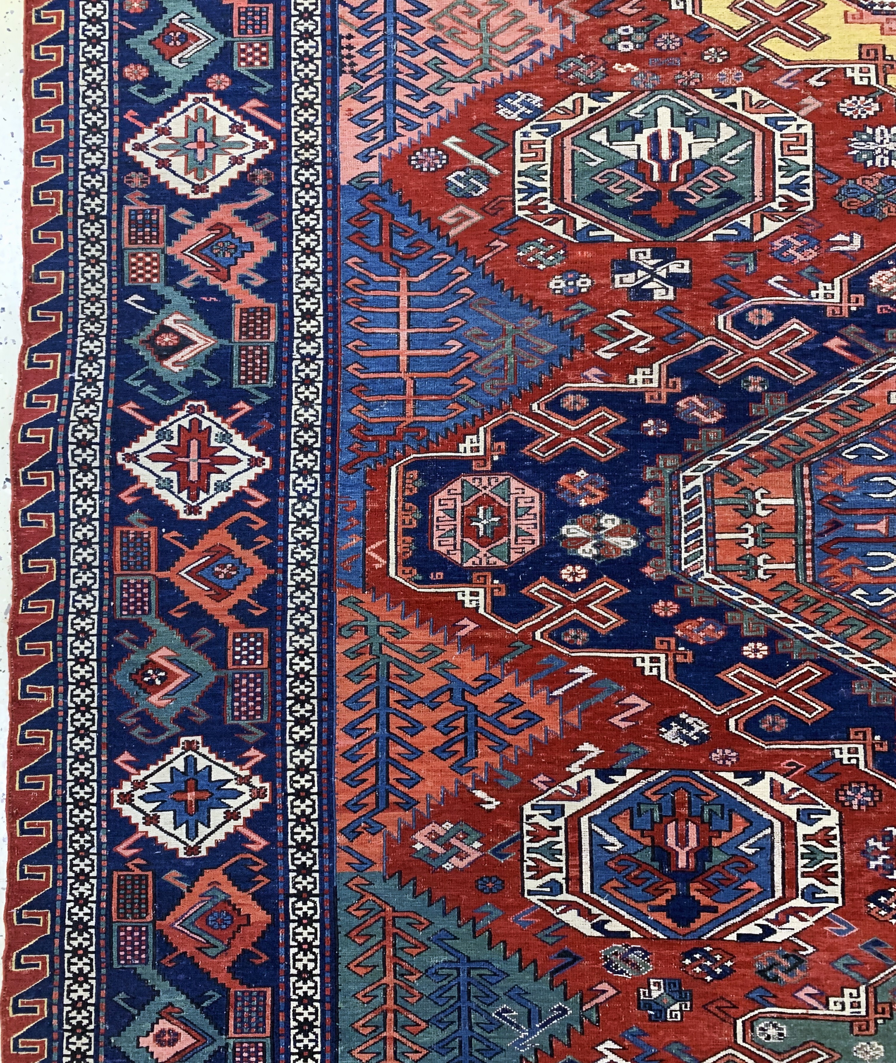 Detail d: Sumakh antik, Kaukasus, um 1900, Wolle auf Wolle, ca. 291 x 224 cm, EHZ: 2