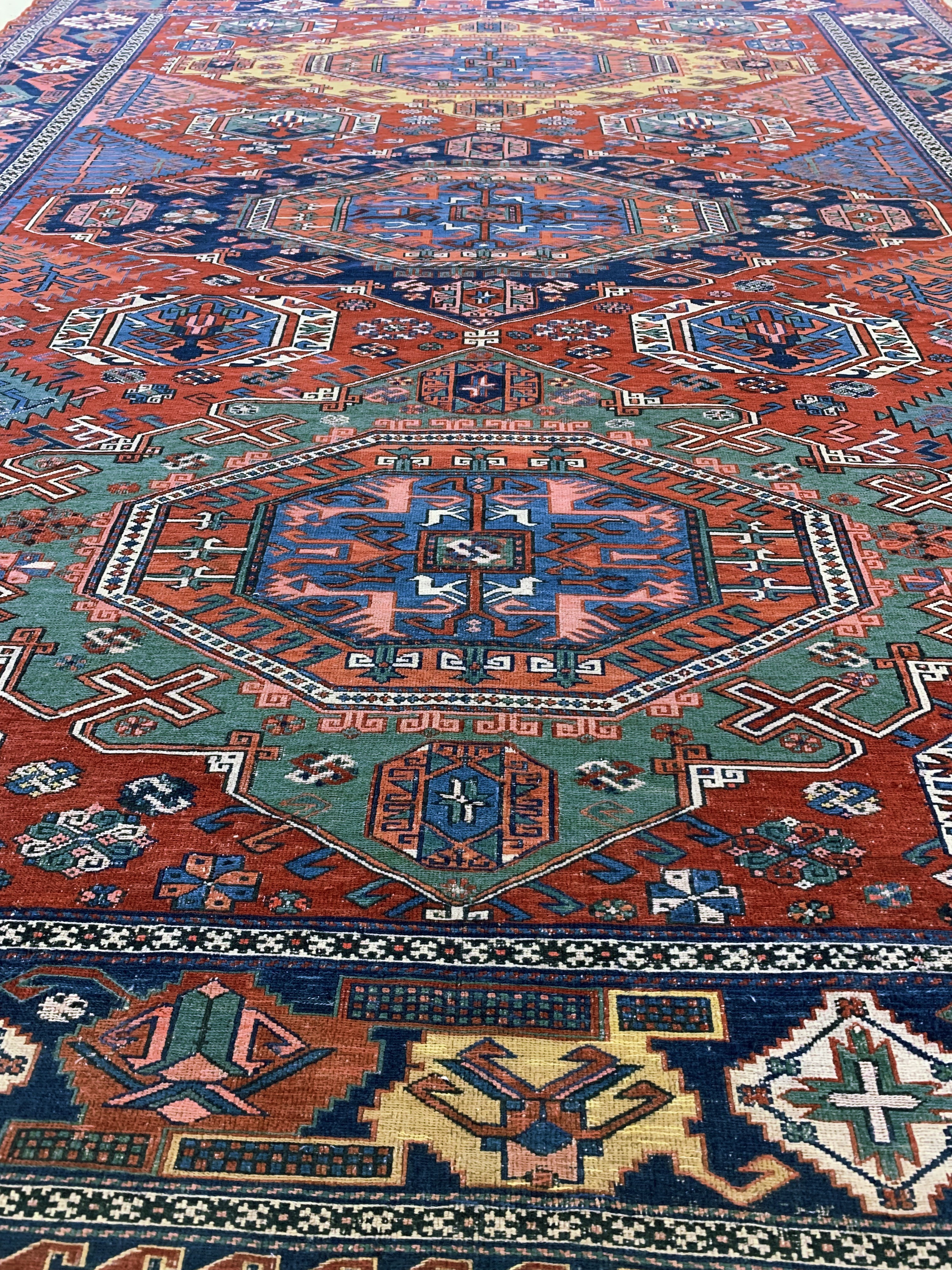 Detail j: Sumakh antik, Kaukasus, um 1900, Wolle auf Wolle, ca. 291 x 224 cm, EHZ: 2