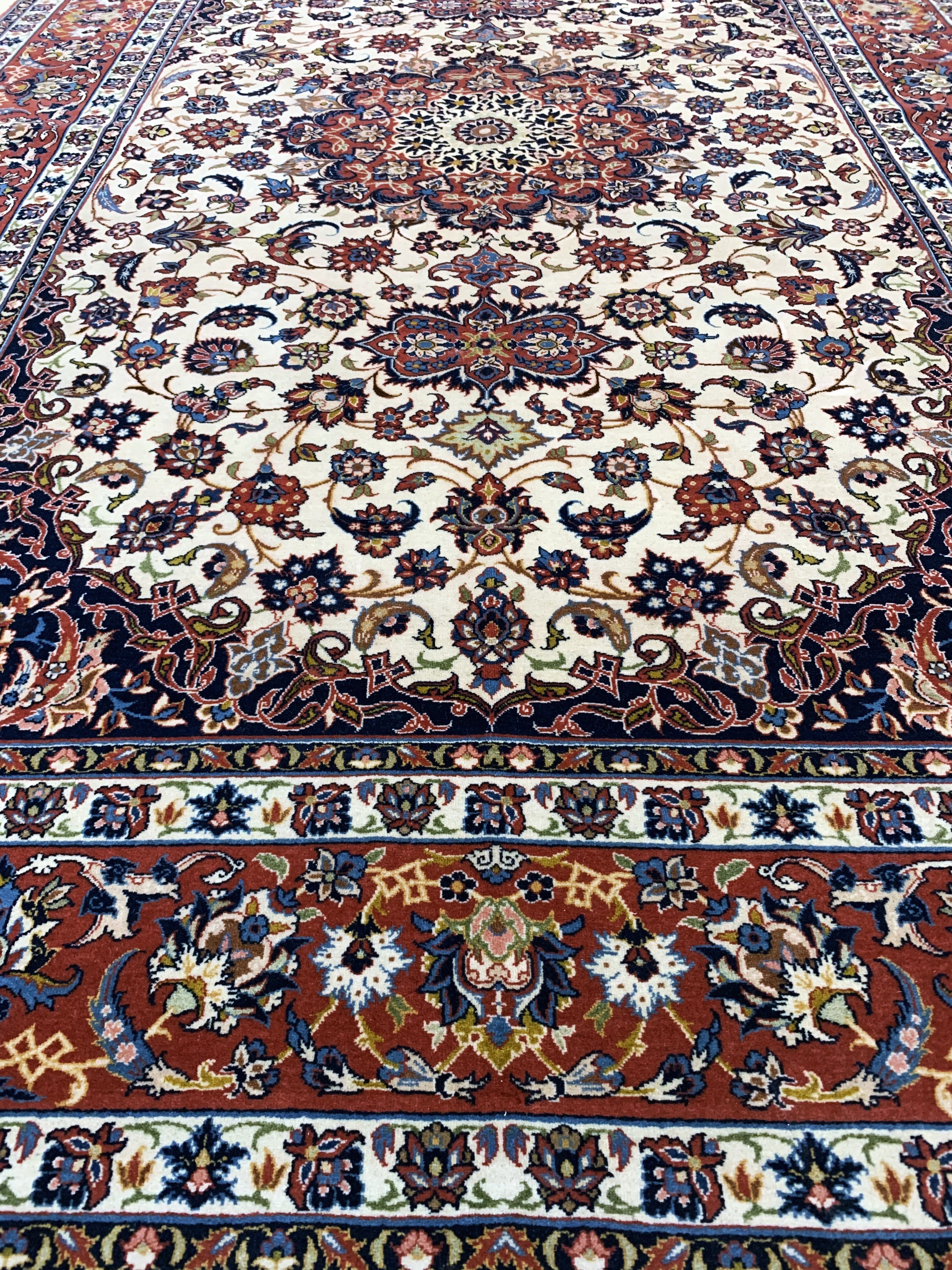 Detail f: Esfahan fein antik, Persien, um 1900, Korkwolle auf Baumwolle, ca. 242 x 154 cm, EHZ: 2(fachkundig gereinigt)