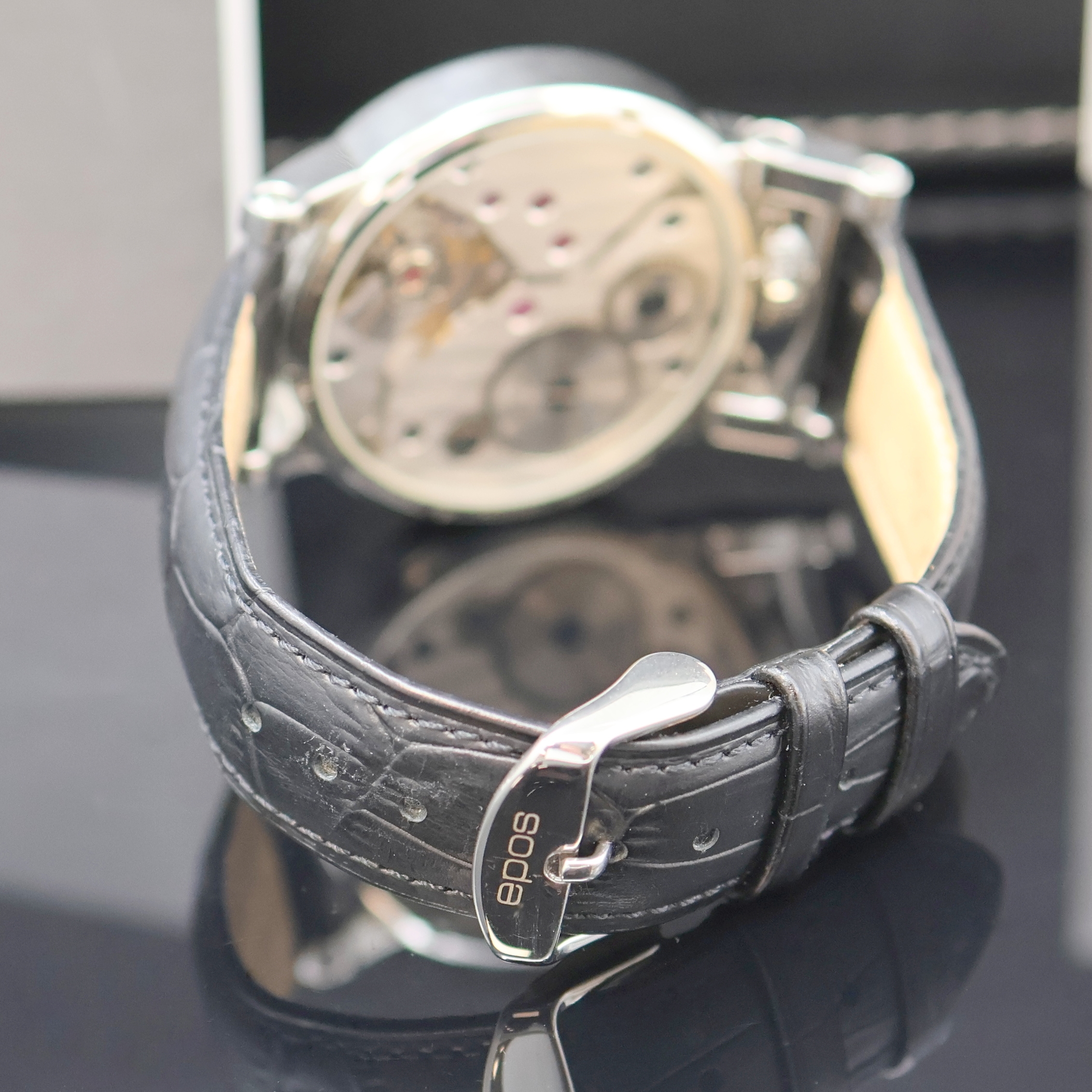 Detail c: EPOS Vertical BD Herrenarmbanduhr Referenz 3383C, Schweiz lt. beil. Pap. verk. 09/2015, Handaufzug, Edelstahlgeh., beids. Saphirvergl., Boden ...