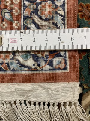 26972917e - Hereke Seide Sehr fein, China, Mitte 20.Jhd, reine Naturseide, ca. 155 x 92 cm, ca.1,4 ...