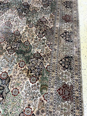 26972919d - Nain Seide fein, China, Mitte 20.Jhd, reineNaturseide, ca. 285 x 185 cm, ...