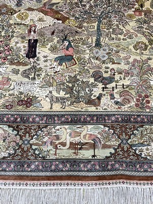 26972922b - Hereke Seide fein, China, Mitte 20.JHd, reine Naturseide, ca. 248 x 158 cm, ca. 1,0 ...