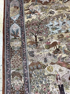 26972922e - Hereke Seide fein, China, Mitte 20.JHd, reine Naturseide, ca. 248 x 158 cm, ca. 1,0 ...