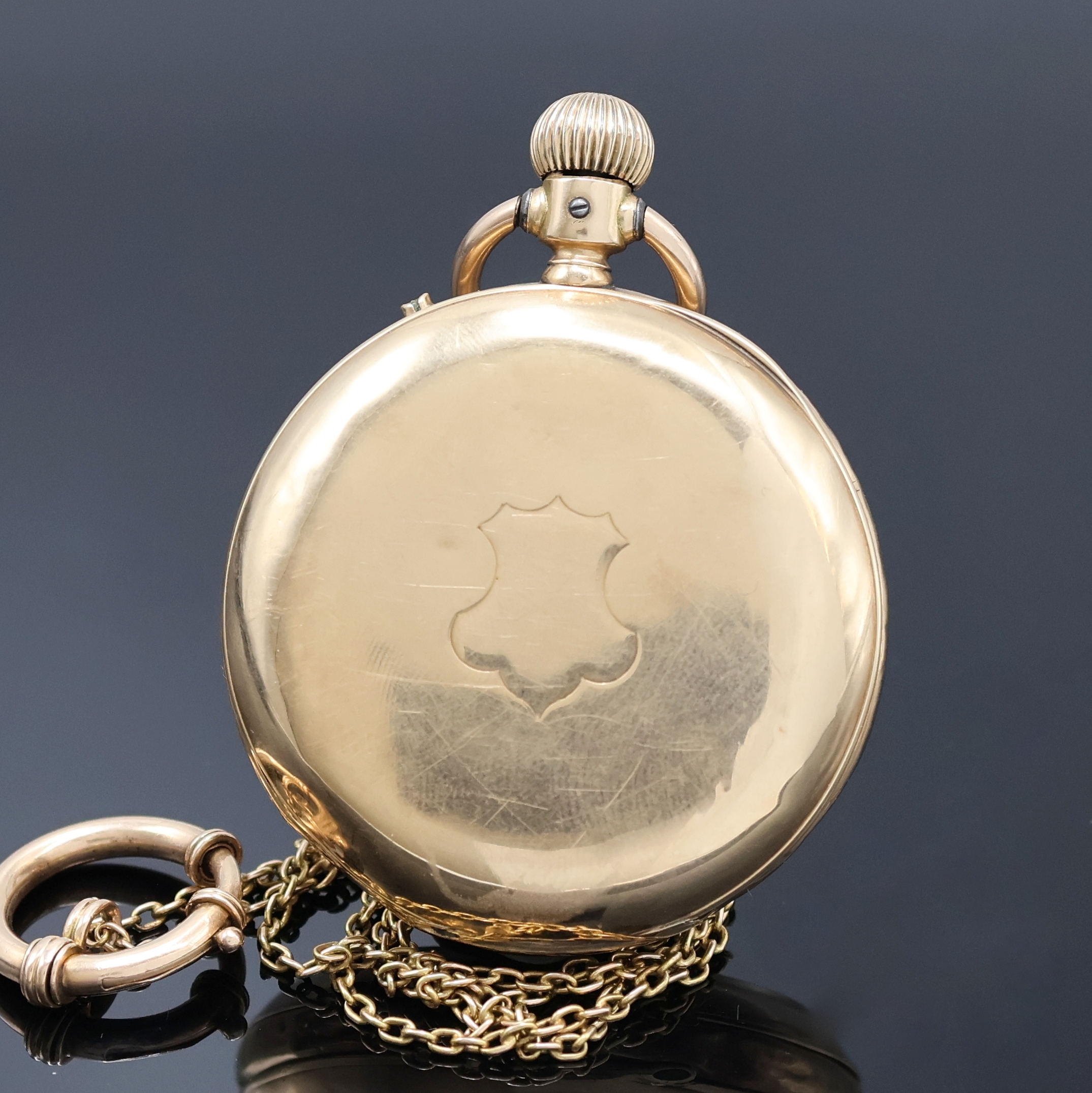 Detail a: IWC Taschenuhrwerk im offenen Taschenuhrgehäuse in GG 585/000 Gehäuse mit vergoldeter Kette, Schweiz um 1880, unsign. Geh. dell., guill. Rückseite ...