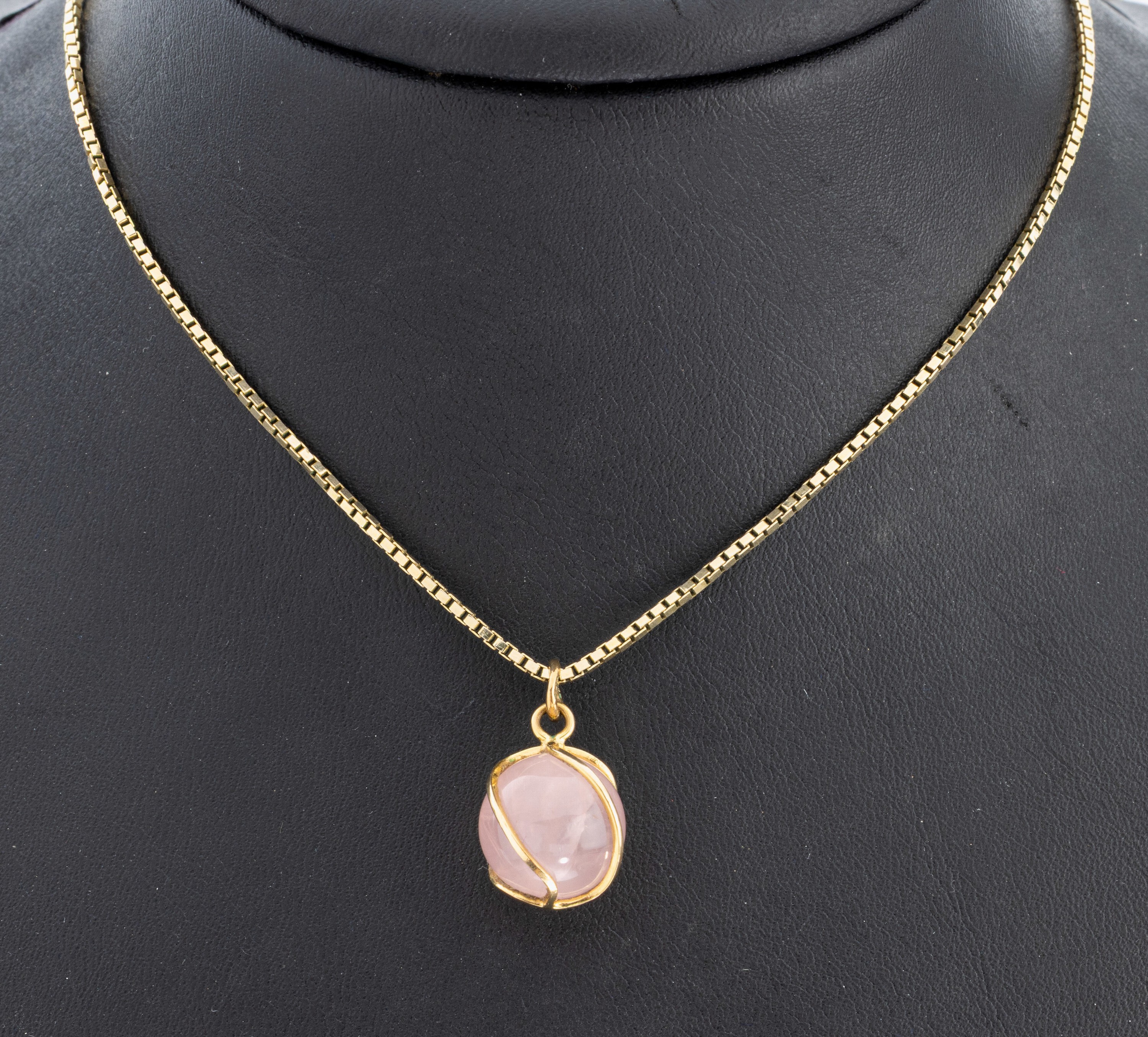 8 kt Gold Rosenquarz-Anhänger an 14 kt Gold Kette, GG 333/000 und GG 585/000, schlichter Anhänger mit Rosenquarz-Kugel, Venezianer-Kette, L. ca. ...