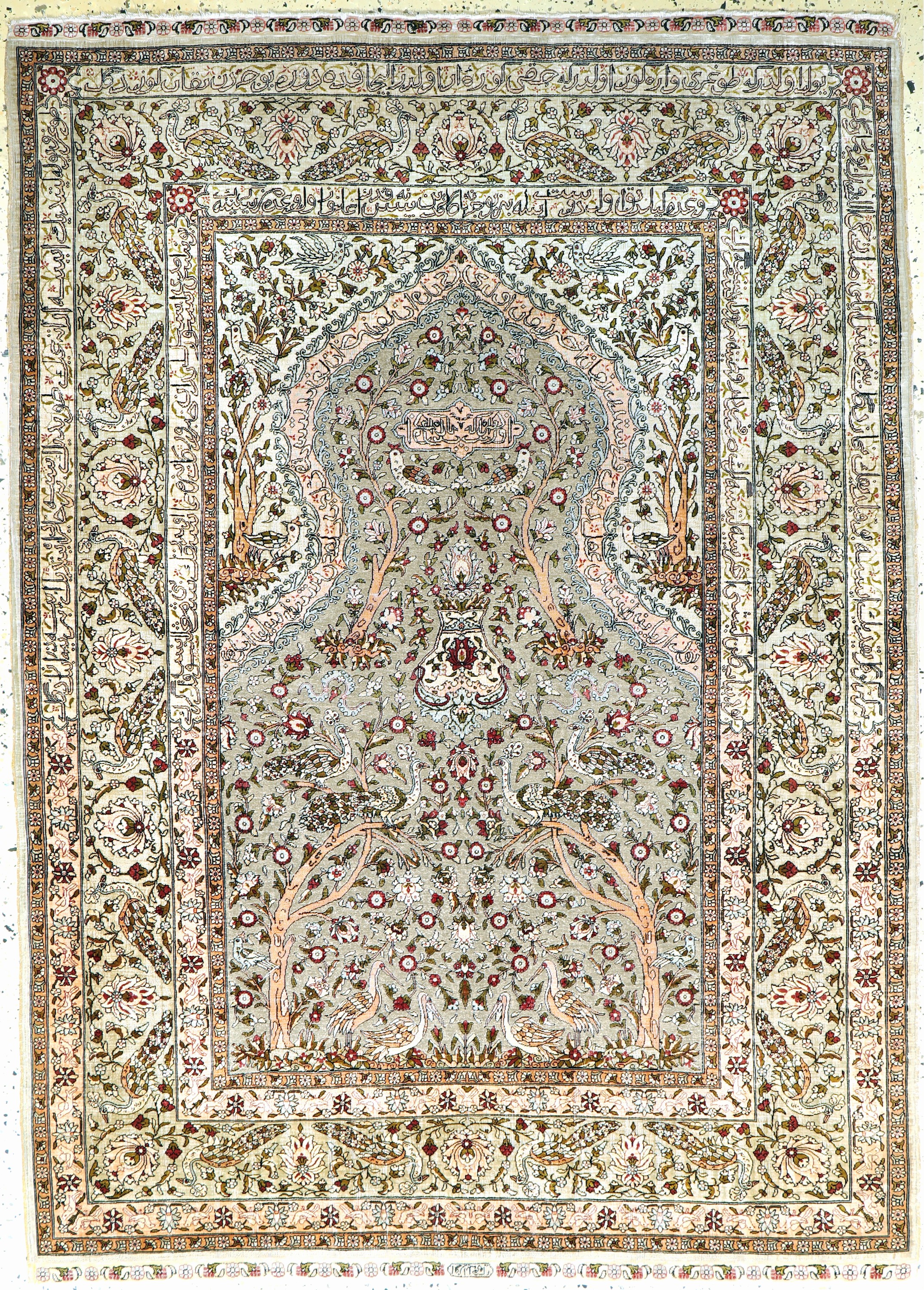 Hereke Seide fein, Türkei, signiert"Özipek", Anfang 20.Jhd, reine Naturseide, Metallbroschiert, ca. 172 x 123 cm, ca. 1 Mio Kn/qm, EHZ: 2