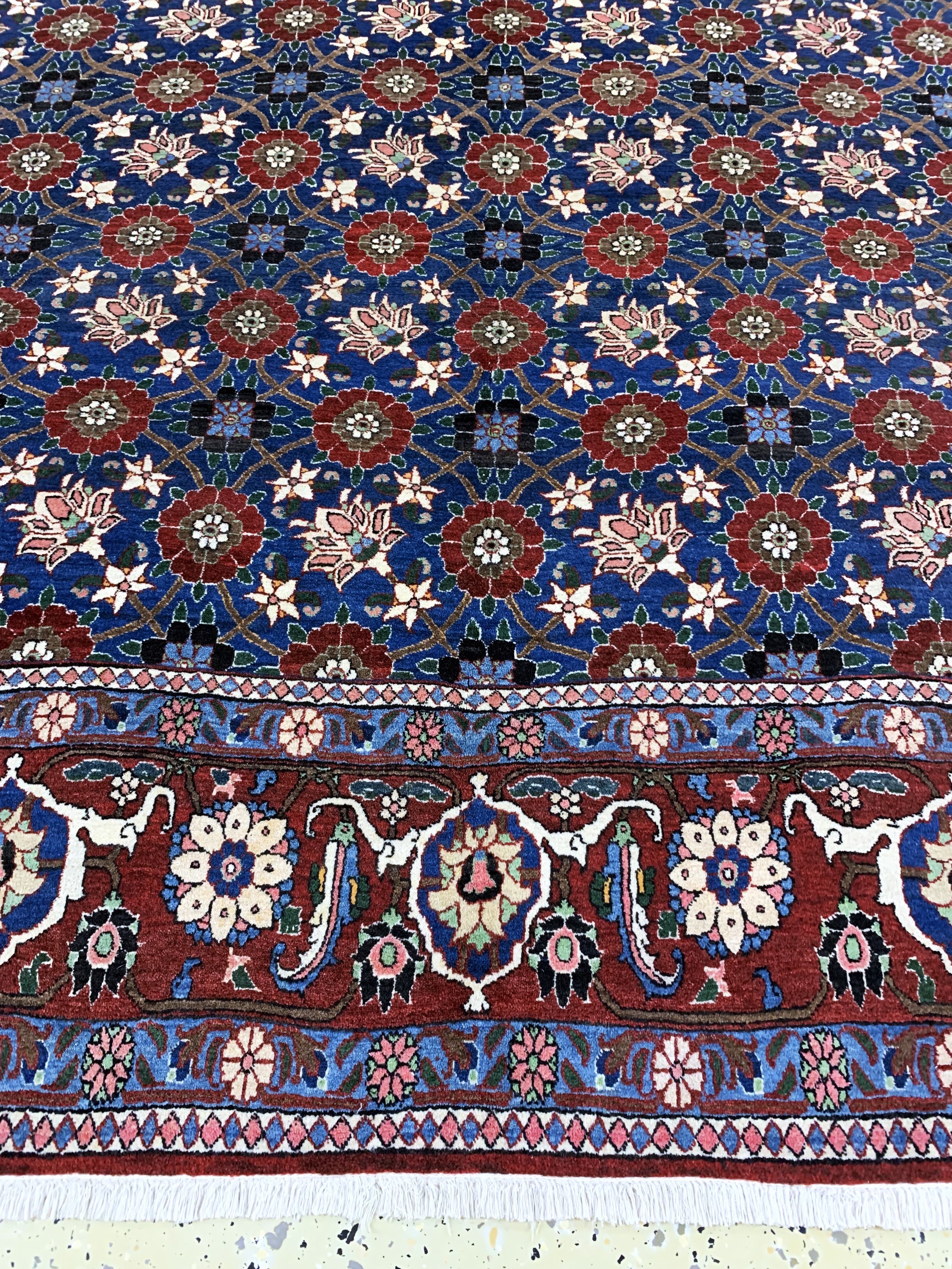Detail b: Weramin fein alt, Persien, Anfang 20.Jhd, Wolle auf Baumwolle, ca. 315 x 215 cm, gereinigt, EHZ: 1-2