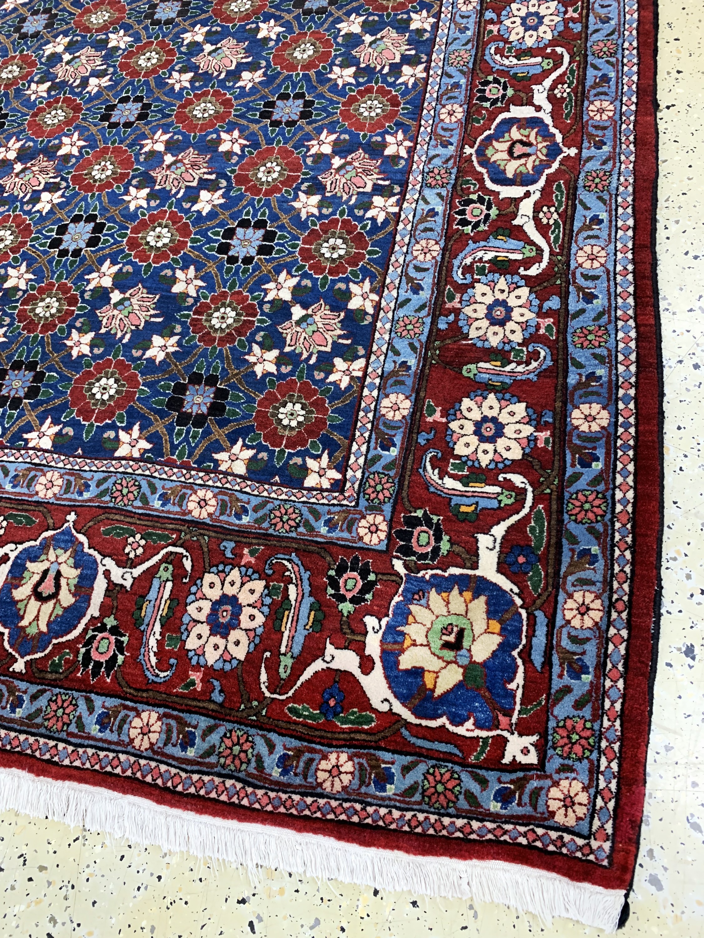 Detail e: Weramin fein alt, Persien, Anfang 20.Jhd, Wolle auf Baumwolle, ca. 315 x 215 cm, gereinigt, EHZ: 1-2
