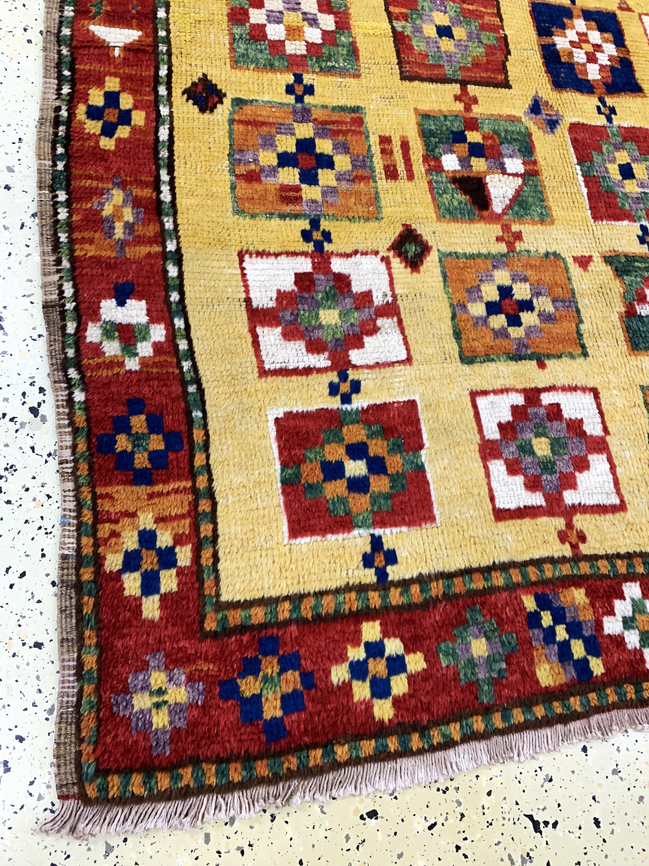 Detail b: Louri Gabbeh antik, Persien, um 1900, Wolleauf Baumwolle, ca. 195 x 150 cm, gereinigt, EHZ: 2