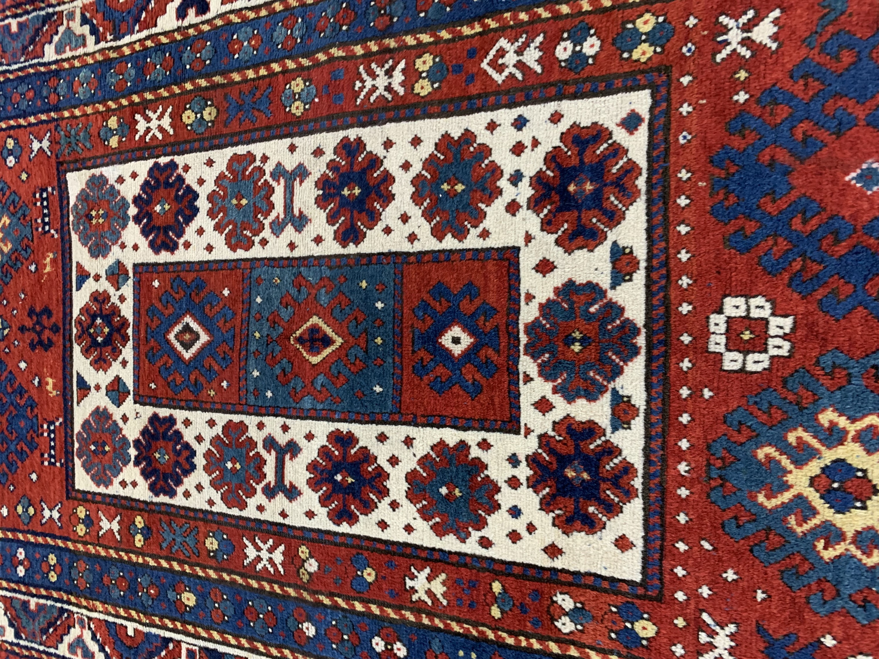 Detail c: "Bordjalou"Kazak antik, Kaukasus, um 1900, Wolle auf Wolle, ca. 230 x 140 cm, gereinigt, EHZ: 2