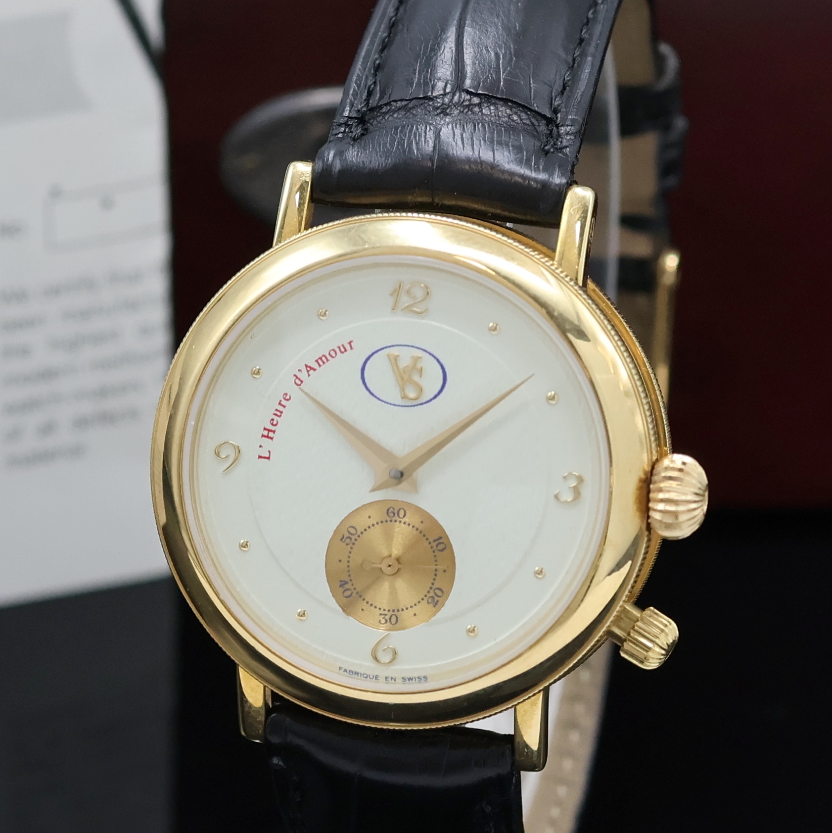 Detail a: VALUE SWISS auf 99 Stück limitierte Herrenarmbanduhr Serie L'heure D`Amour in GG 750/000, Handaufzug, Schweiz um 2000, massiv GG 750/000 inkl. ...