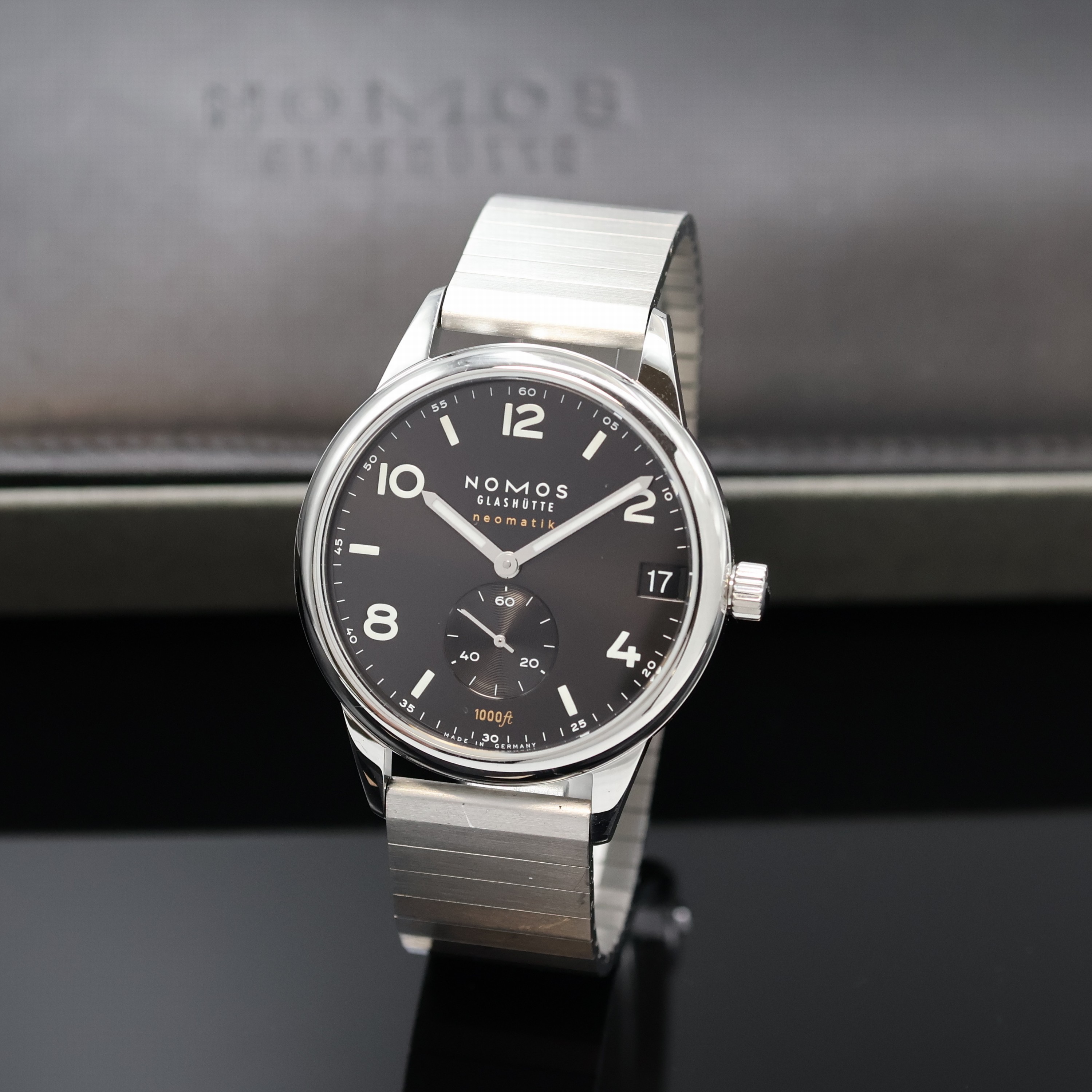 Image 26973730 - NOMOS Herrenarmbanduhr Club Sport Neomatik 42 Referenz 781, Automatik, Deutschland um ...