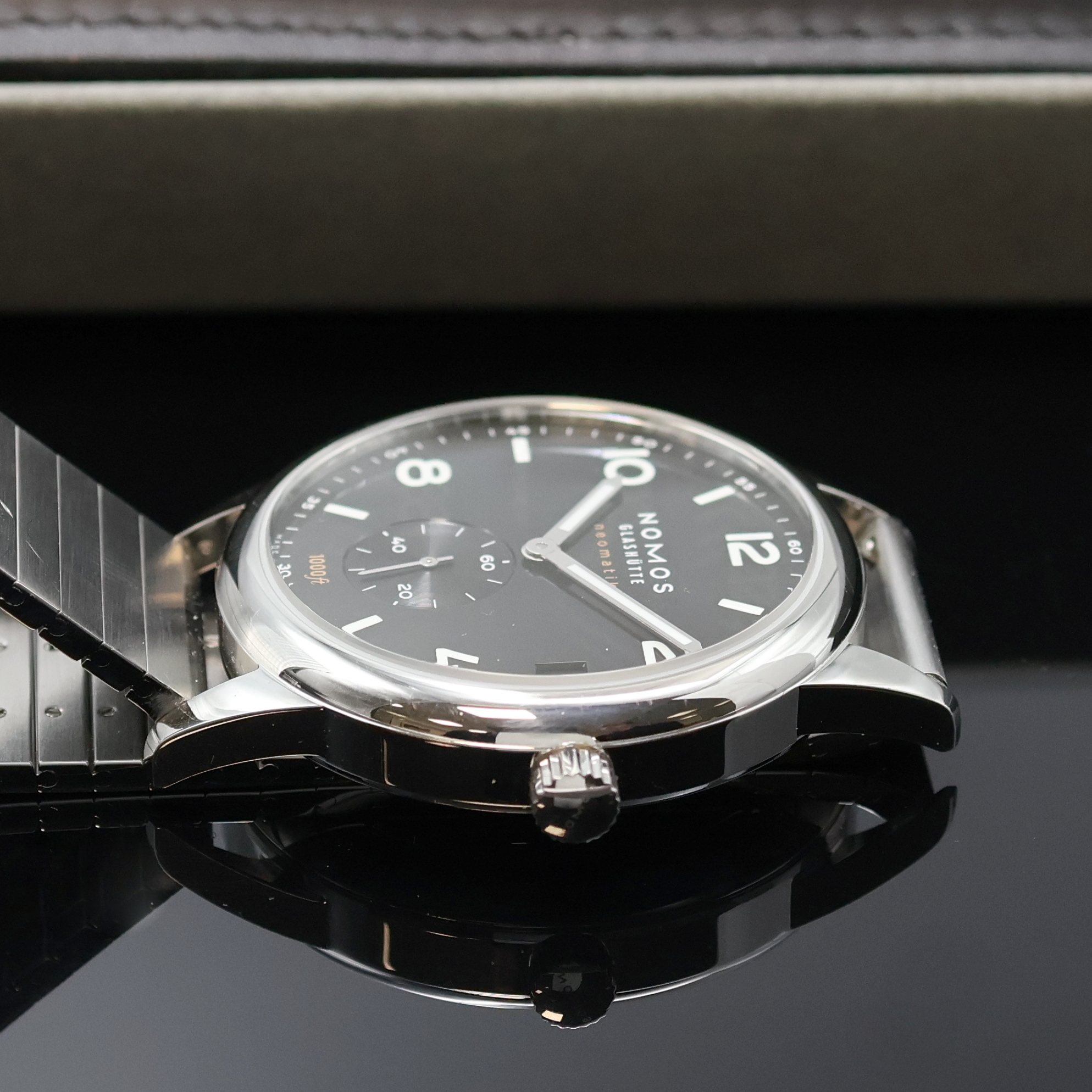 Detail c: NOMOS Herrenarmbanduhr Club Sport Neomatik 42 Referenz 781, Automatik, Deutschland um 2023, Edelstahlgeh. inkl. orig. Gliederband m. Faltschl., Boden ...