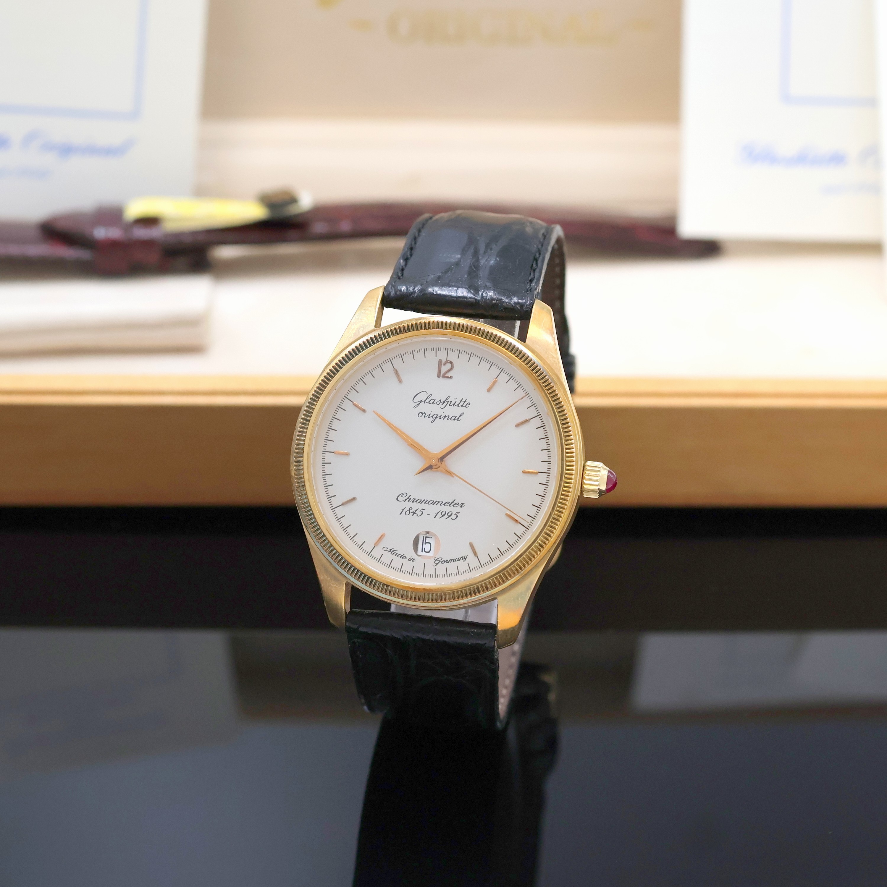 GLASHÜTTE Original auf 300 Stück limitierte Jubiläums Herrenarmbanduhr in RoseG 750/000, Handaufzug, Deutschland verk. lt. Pap. 10/1995, zum 150 ...