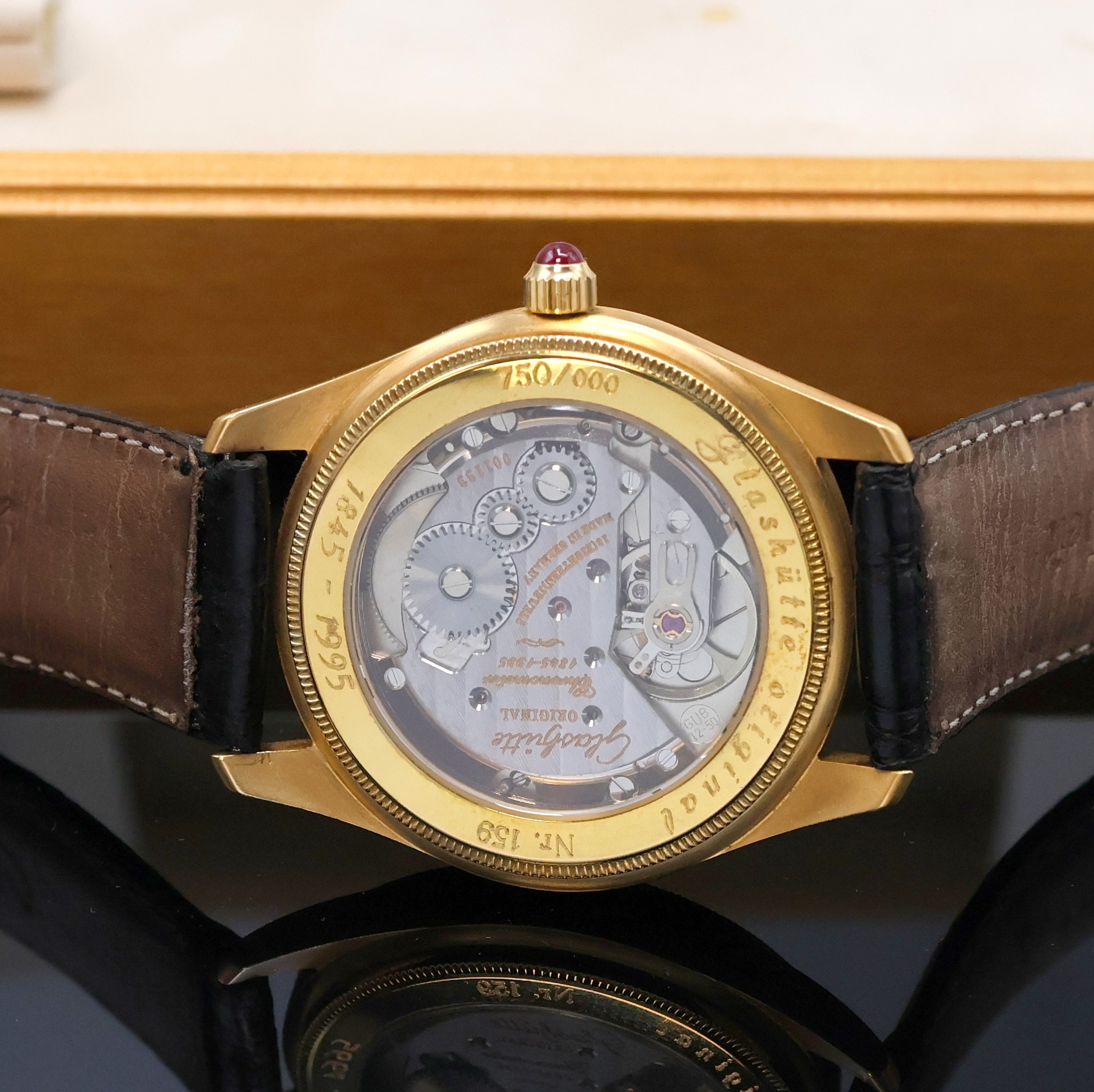 Detail d: GLASHÜTTE Original auf 300 Stück limitierte Jubiläums Herrenarmbanduhr in RoseG 750/000, Handaufzug, Deutschland verk. lt. Pap. 10/1995, zum 150 ...
