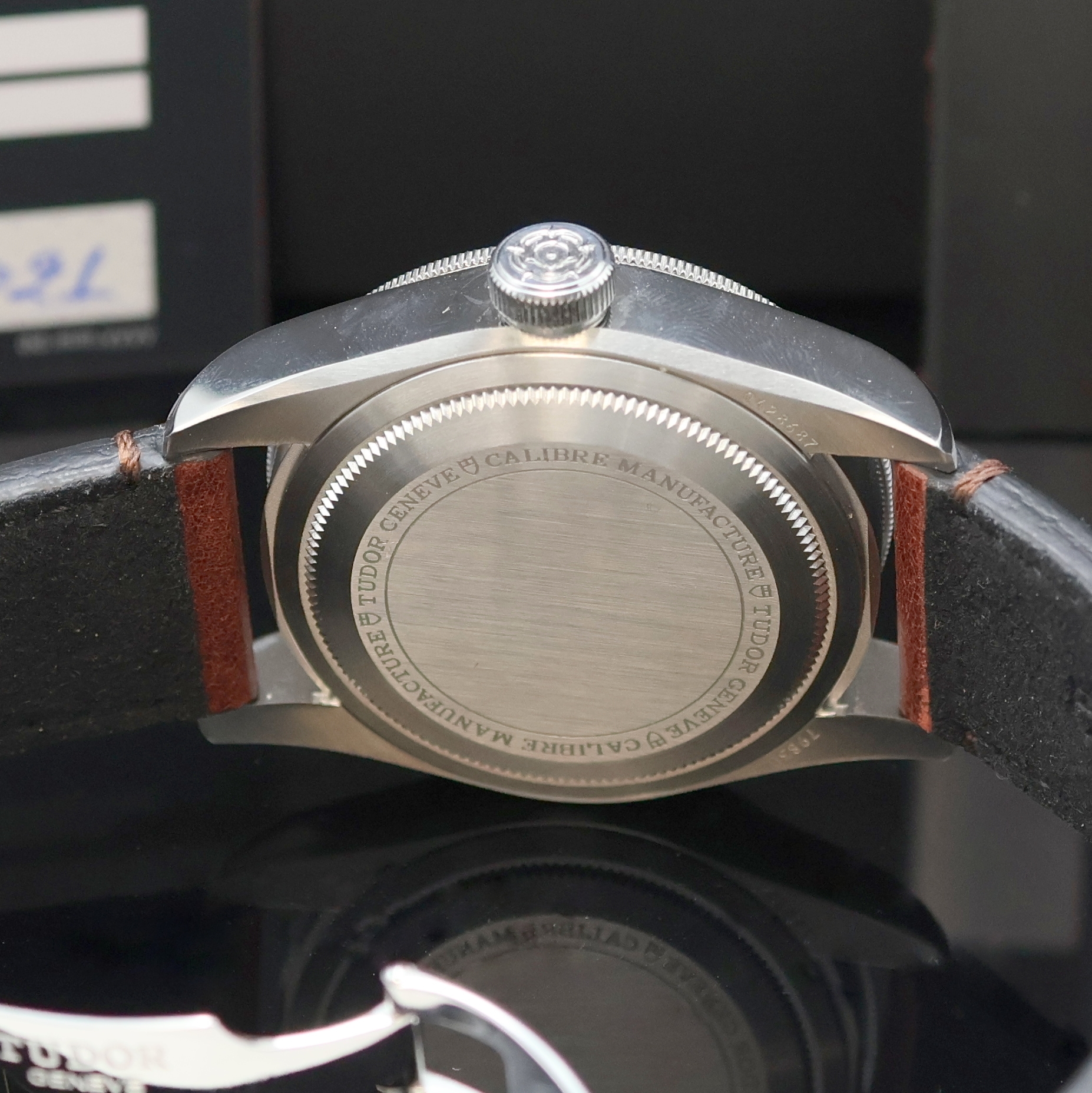 Detail d: TUDOR Herrenarmbanduhr Black Bay GMT Referenz 79830RB, Automatik, Edelstahlgeh. inkl. orig. Lederband m. orig. Faltschl., Boden und Krone verschr., ...