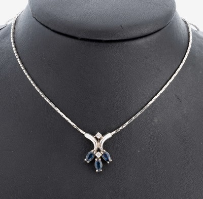 Image 26973810 - 14 kt Gold Saphir-Brillant-Collier, WG 585/000, geschwungenes Mittelteil, 3 facett. ...