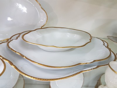 26973815g - Speise-, Kaffee- und Teeservice, Rosenthal, Sanssouci, Porzellan, Reliefzier, Goldrand ...