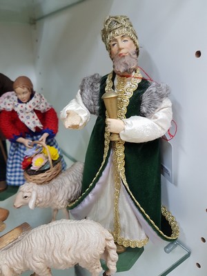 26973992h - Krippenfiguren, 20./21 Jh., Maria, Josef alsHirte, Jesuskind in der Krippe, Ochse, Esel ...