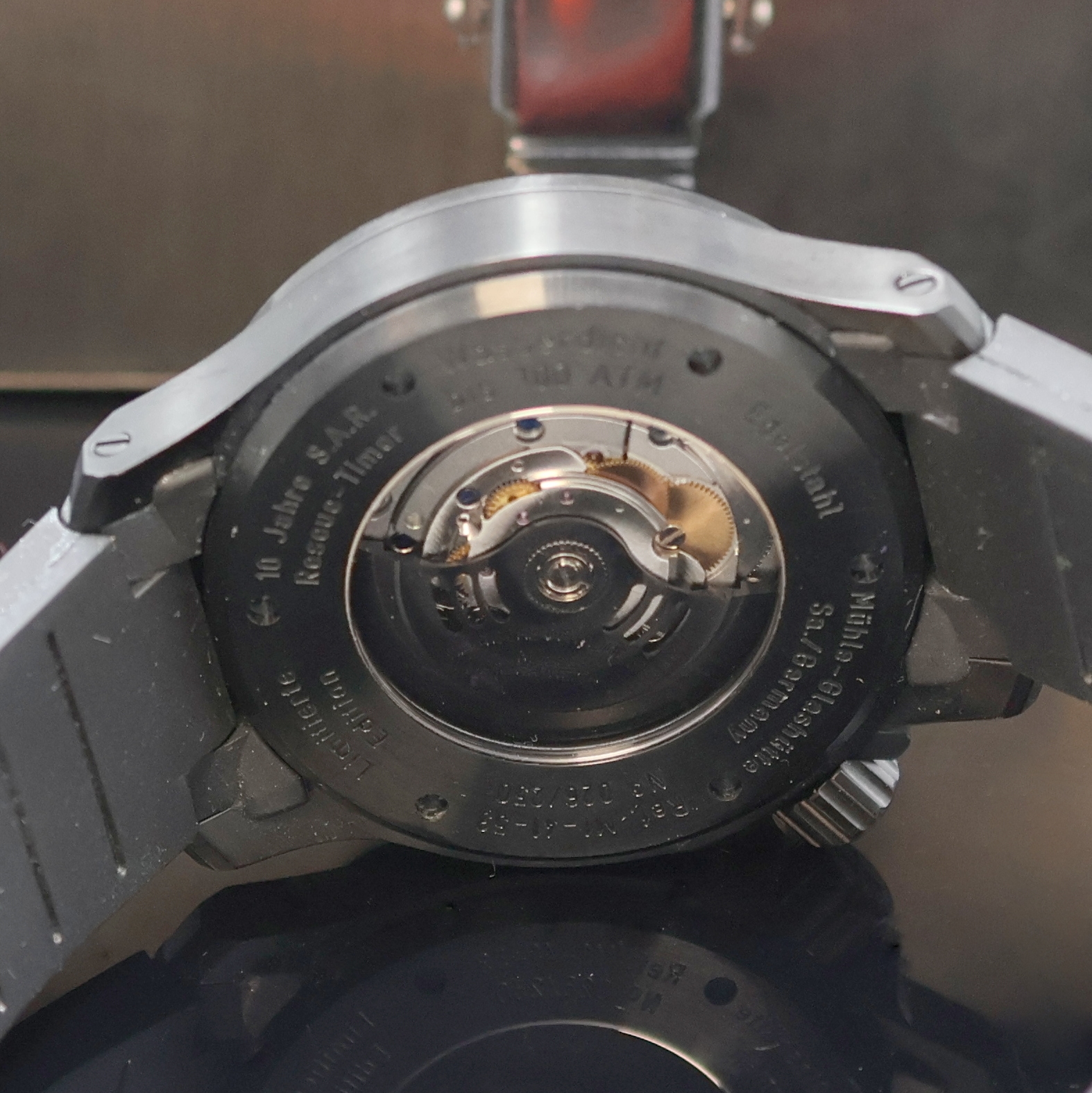 Detail e: MÜHLE GLASHÜTTE Rescue-Timer auf 250 Stück limitierte Herrenarmbanduhr Referenz M1-41-53, Deutschland um 2012, Automatik, zum 10 Jährigen ...