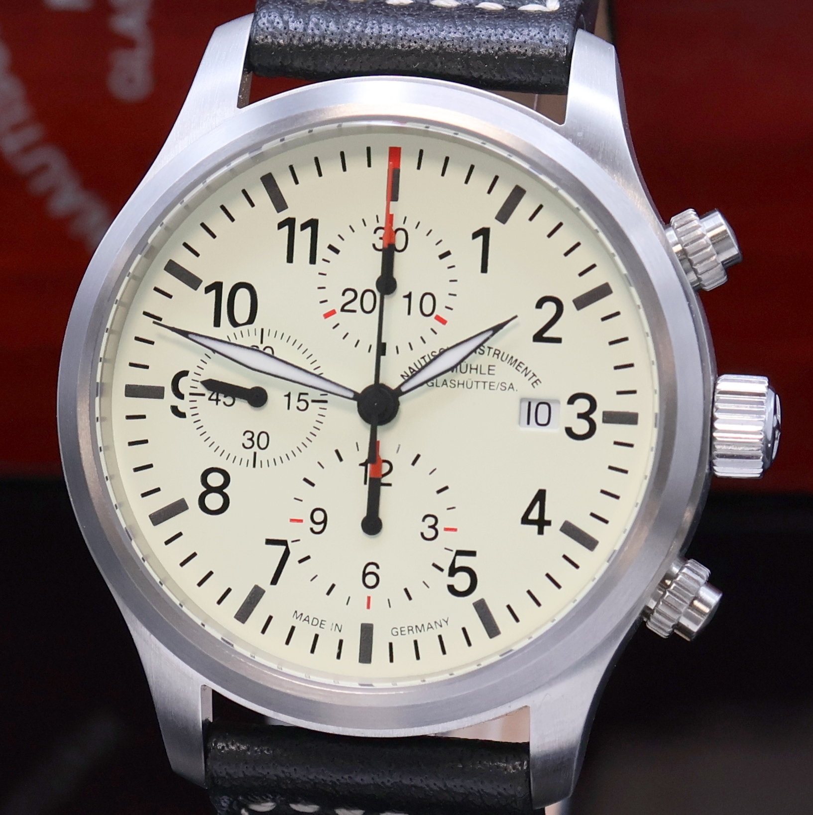 Detail a: NAUTISCHE INSTRUMENTE MÜHLE GLASHÜTTE SA Terrasport I Armbandchronograph Referenz M1-37-70, Deutschland um 2015, Automatik, beids. vergl. ...