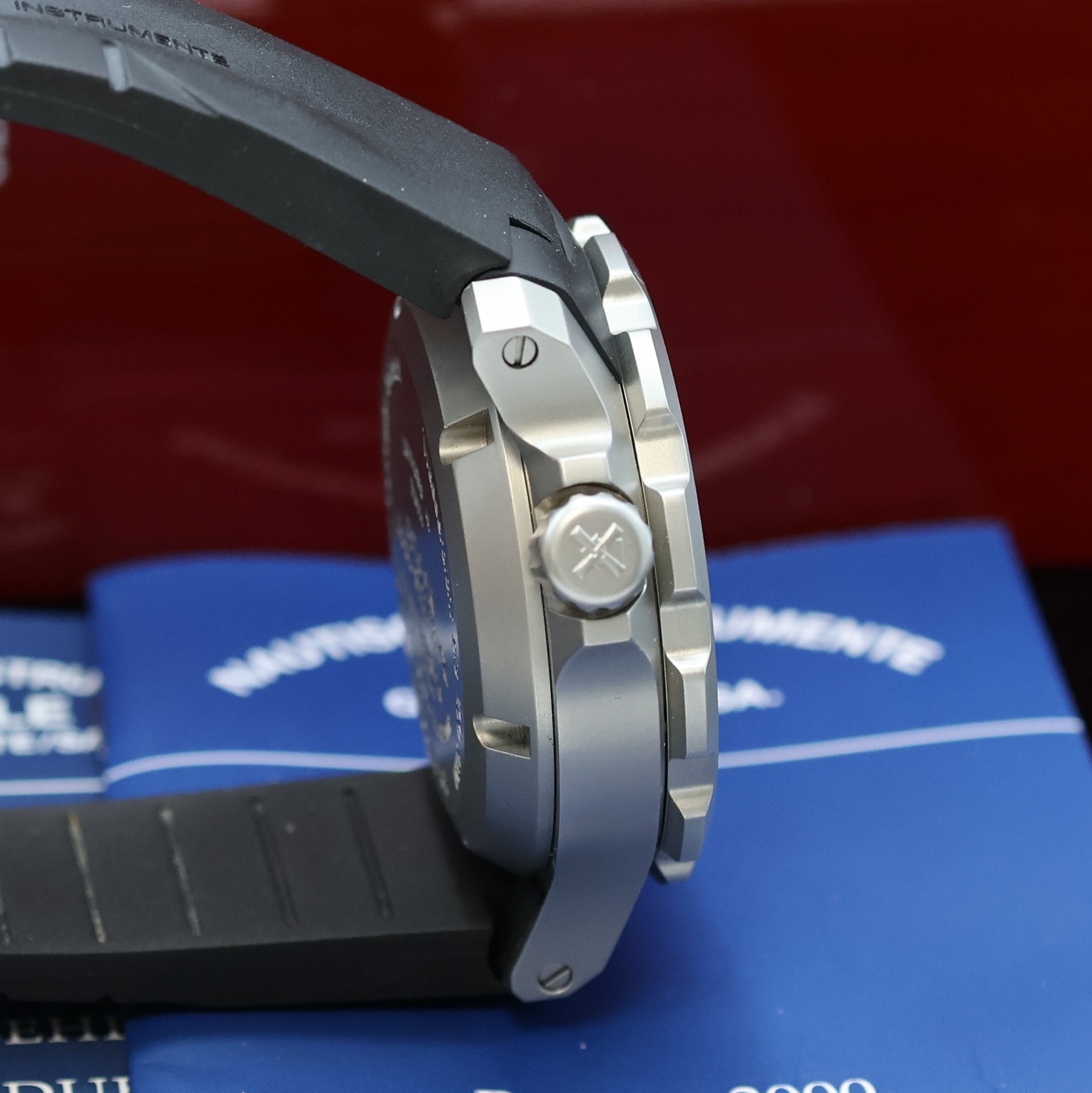 Detail c: MÜHLE GLASHÜTTE Rasmus 2000 Herrenarmbanduhr Referenz M1-28-87-KB, Automatik, Edelstahlgeh. inkl. orig. Kautschukband m. orig. Faltschl., Boden und ...