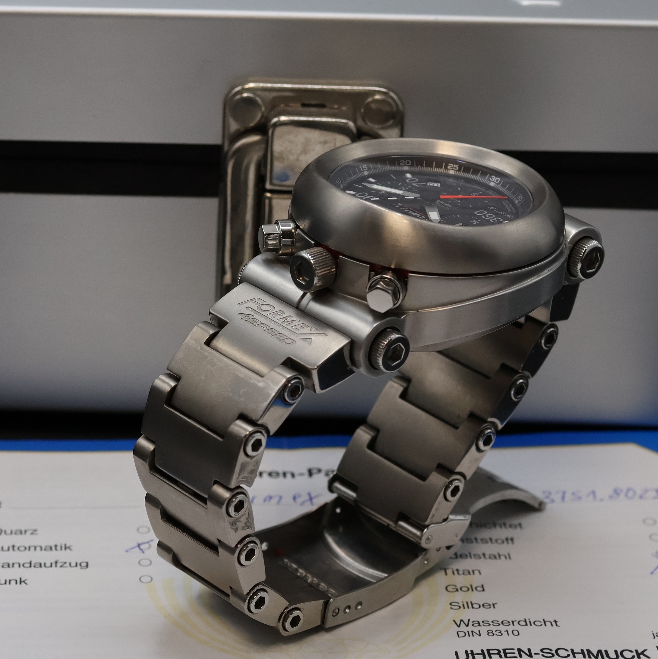 Detail c: FORMEX 4Speed Armbandchronograph Referenz 3751.8023, Automatik, beids. vergl. Stahl/Titangeh. inkl. Gliederband m. Faltschl., Boden 8-fach verschr., ...