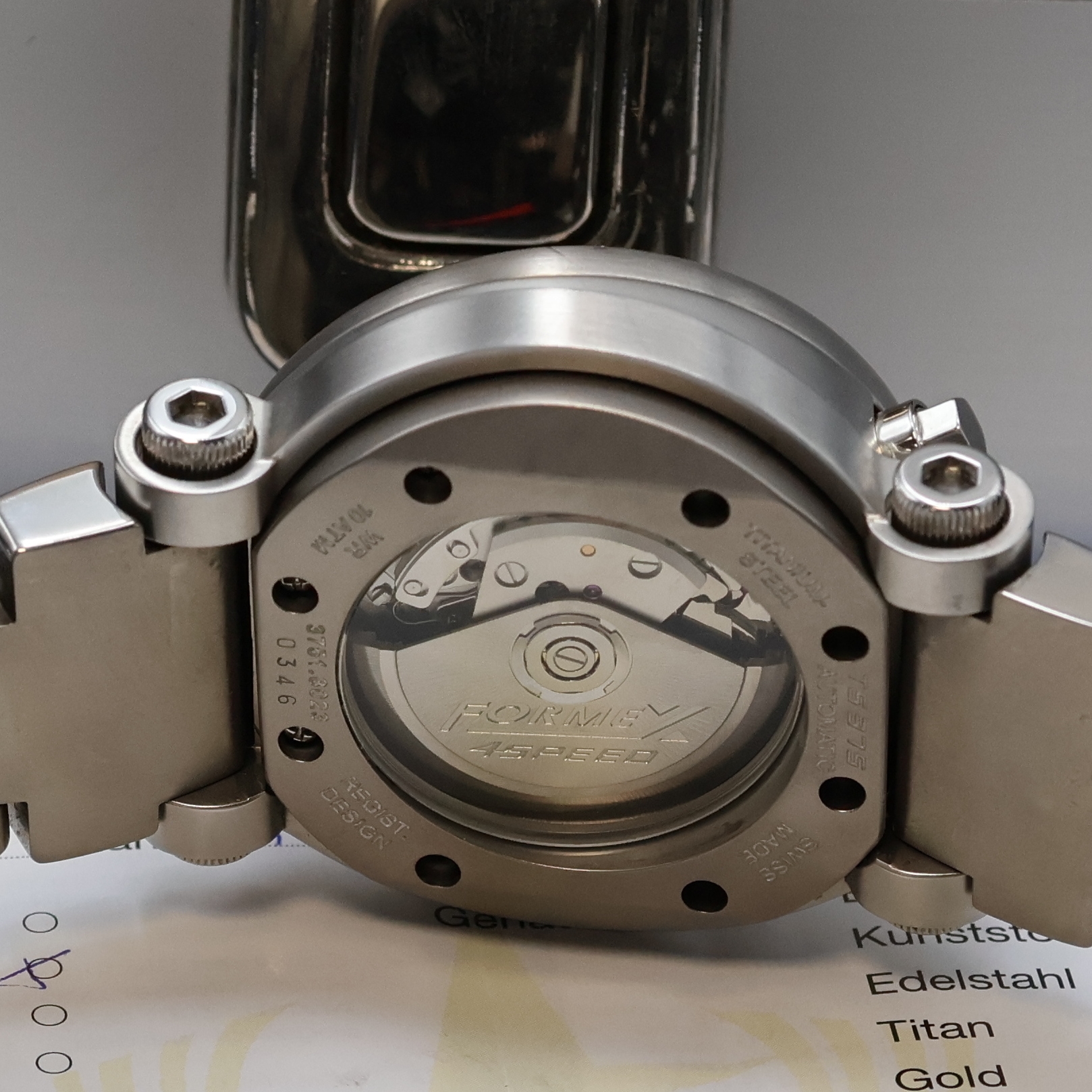 Detail e: FORMEX 4Speed Armbandchronograph Referenz 3751.8023, Automatik, beids. vergl. Stahl/Titangeh. inkl. Gliederband m. Faltschl., Boden 8-fach verschr., ...