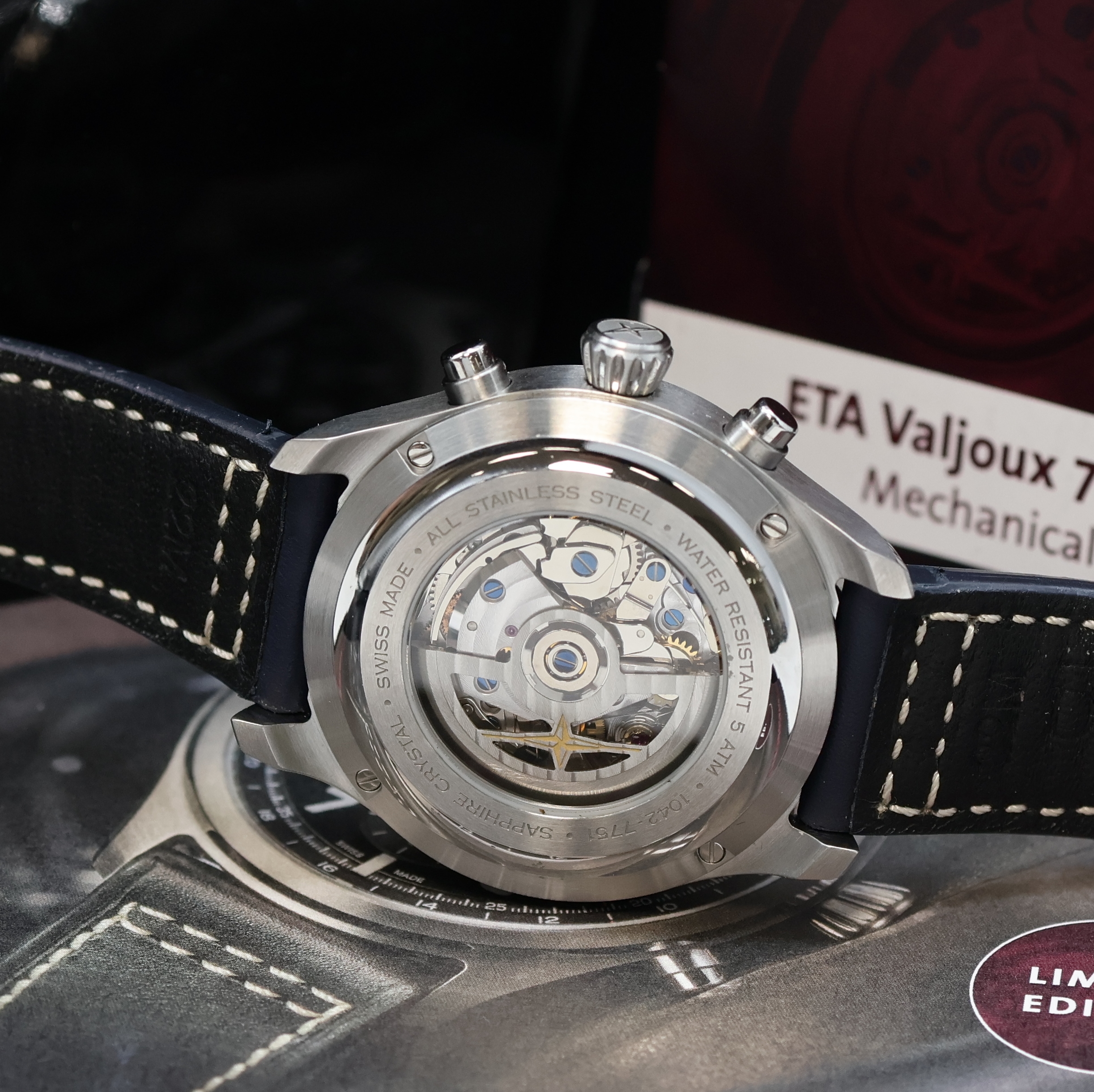 Detail d: DAVOSA Newton Pilot seltener, auf 300 Stück limitierter Armbandchronograph mit Vollkalenderanzeige Referenz 161.586.45, Automatik, beids. vergl. ...