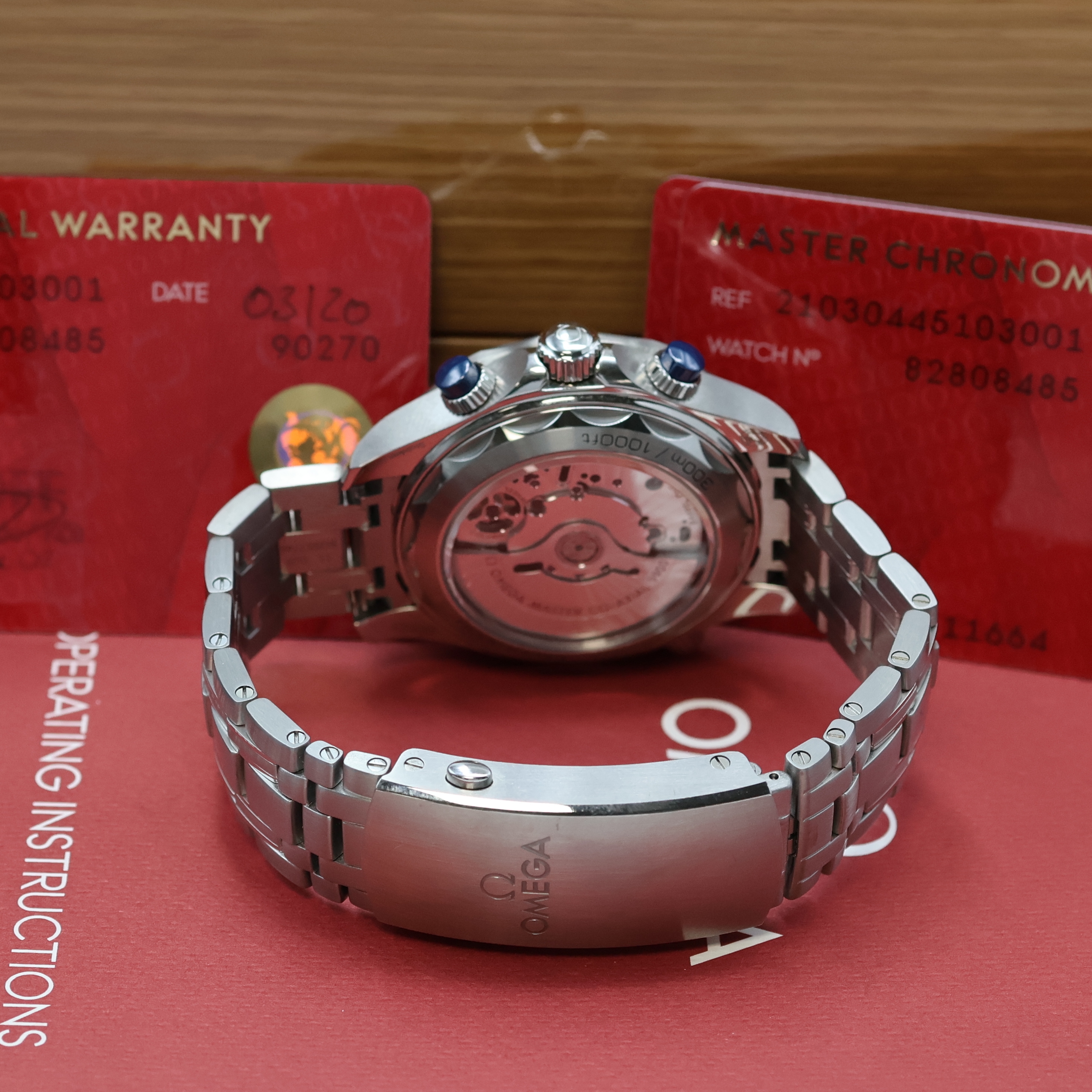 Detail b: OMEGA Seamaster Diver 300M Armbandchronograph Referenz 210.30.44.51.03.001, Automatik, Chronometer in Edelstahl inkl. Gliederband m. Faltschl. und ...