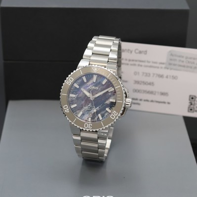 Image 26974032 - ORIS Aquis Herrenarmbanduhr in Stahl Referenz 7766A, Schweiz um 2015, Automatik, beids. ...
