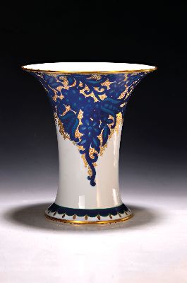 Image 26974076 - Große Trichtervase, Rosenthal, Dekor Rosari, Entwurf Julius-Vilhelm Gulbrandsen ...