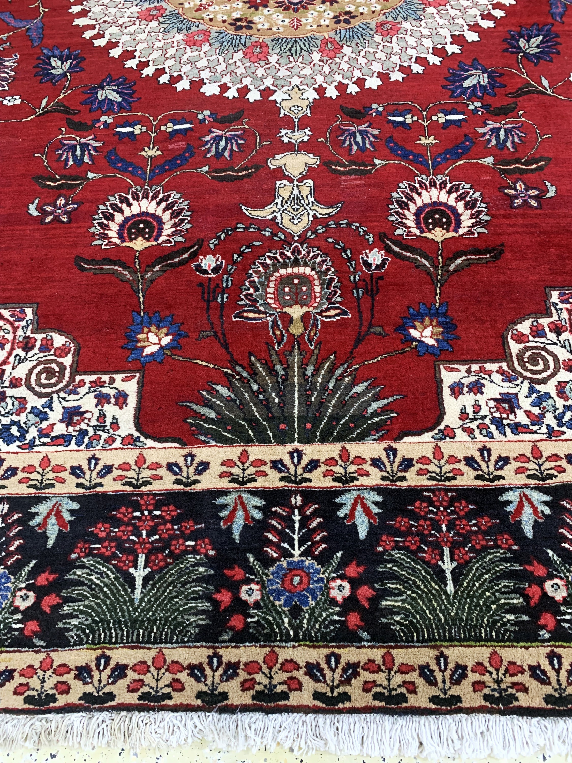 Detail f: Mesched alt, Persien, Mitte 20.Jhd, Wolle auf Baumwolle, ca. 365 x 275 cm, EHZ: 2