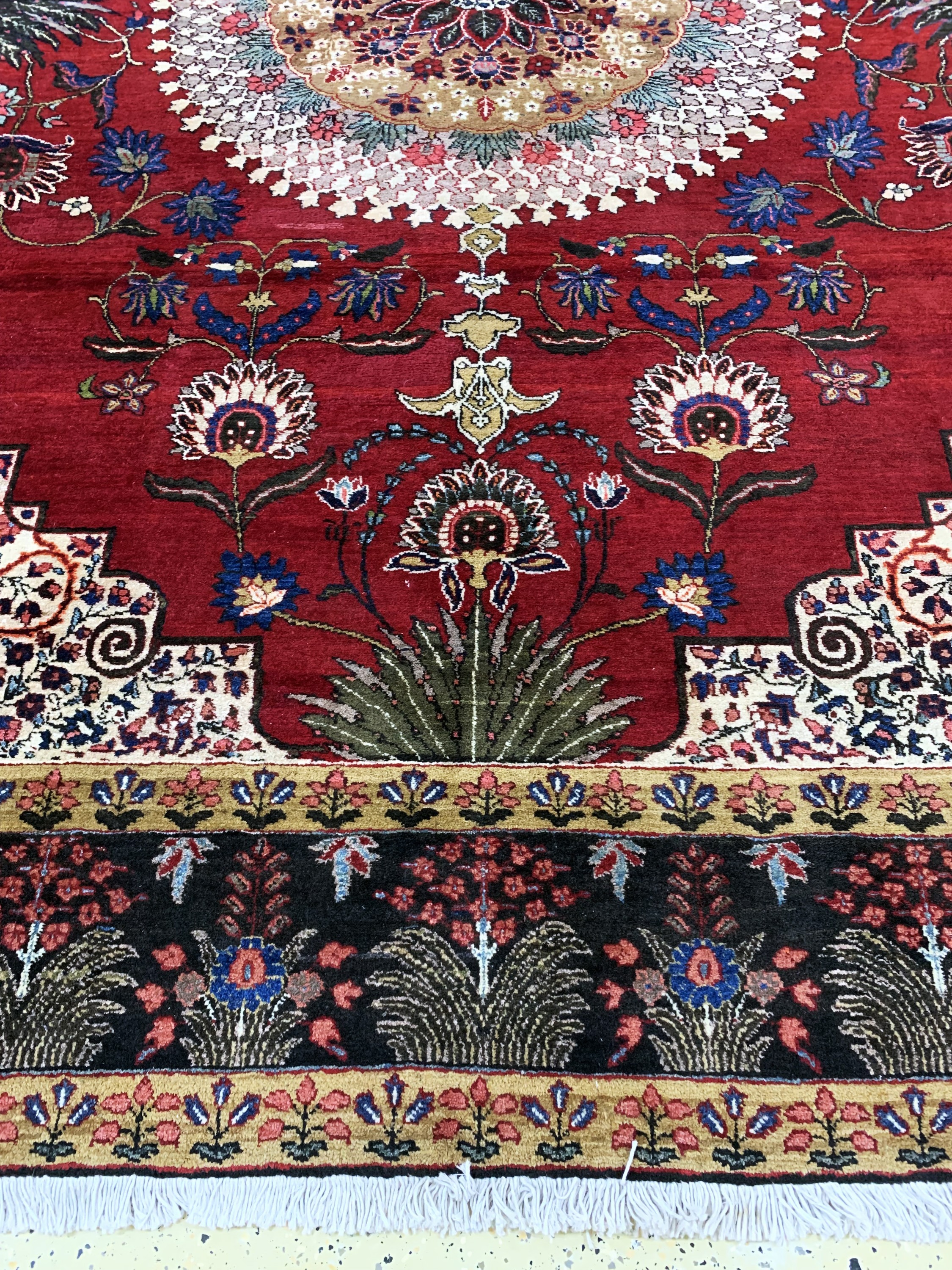 Detail b: Mesched alt, Persien, Mitte 20.Jhd, Wolle auf Baumwolle, ca. 362 x 262 cm, EHZ: 2
