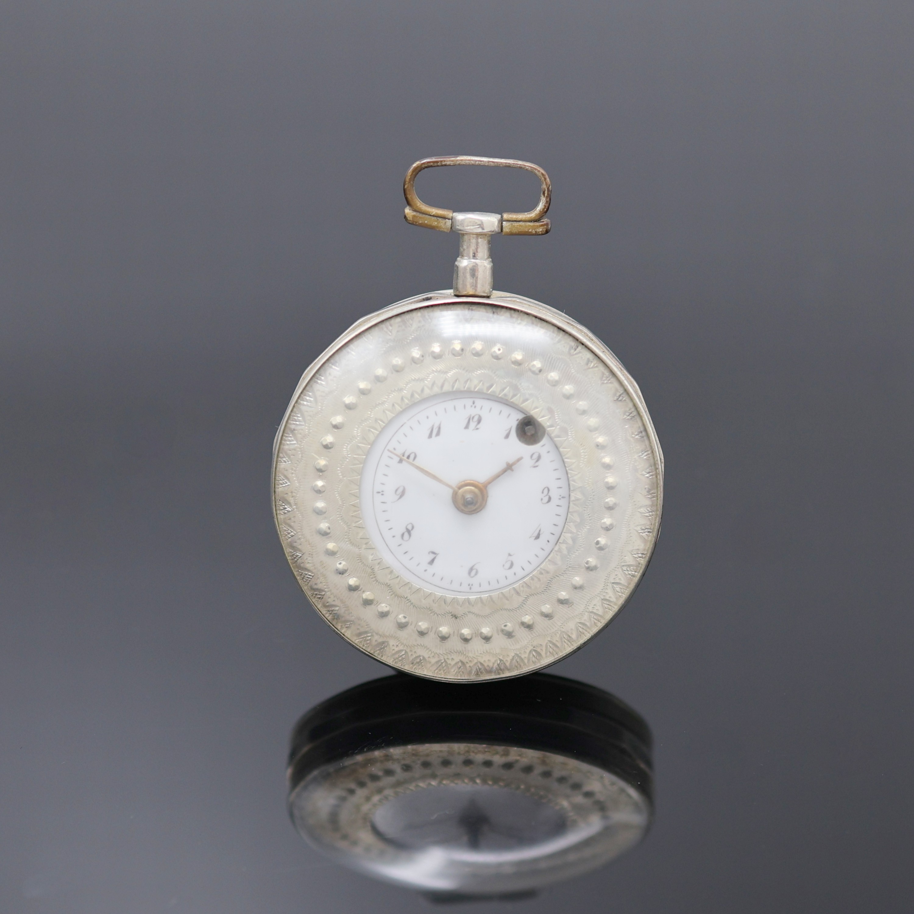 Spindeltaschenuhr bezeichnet "Breguet" in Silber, Schweiz um 1820, Schlüsselaufzug, glattes Geh. m. flachem Rand dell., Emailzifferbl. ...