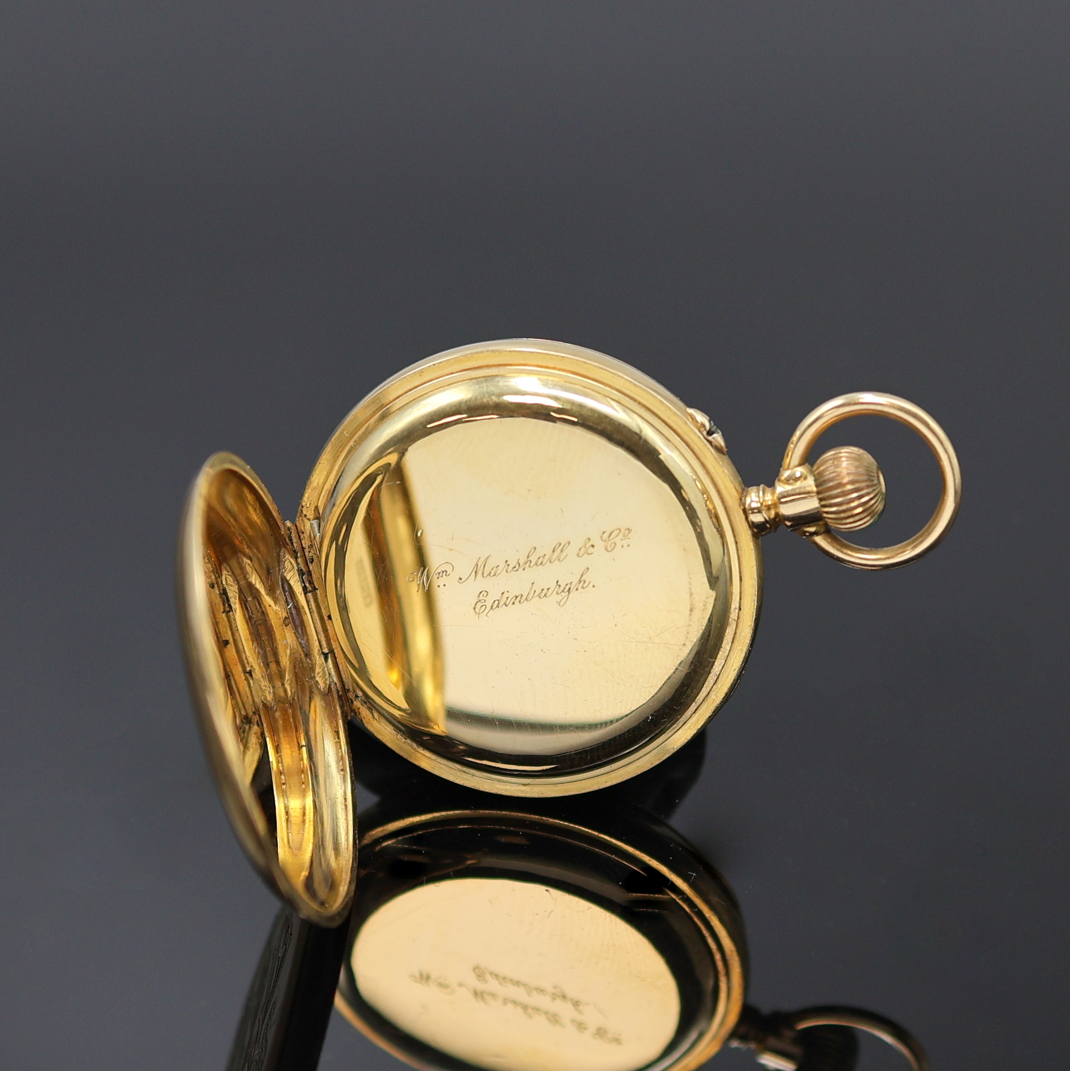 Detail c: Wm MARSHALL & Co offene Damentaschenuhr in GG 750/000, Schweiz um 1890, glattes Geh., Goldcuvette sign., rücks. Monogramm-Grav., Emailzifferbl. m. ...