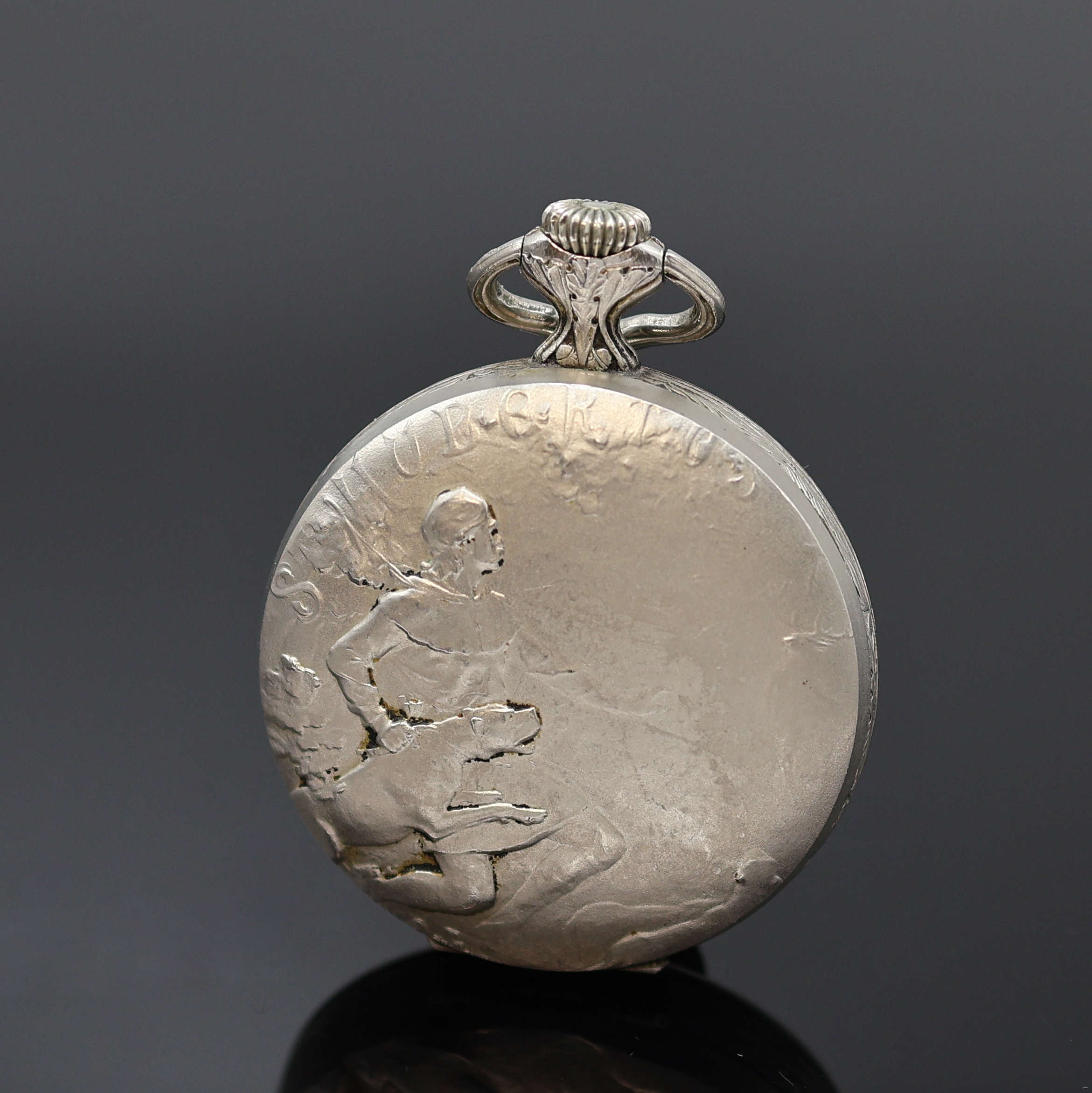 Detail a: HEBDOMAS offene Herrentaschenuhr mit 8 Tagewerk in Nickel, Schweiz 20. Jhd., Relief-Geh. m. rücks. Jagdszene, 4/5- Emailzifferbl., sichtb. Unruh b. ...