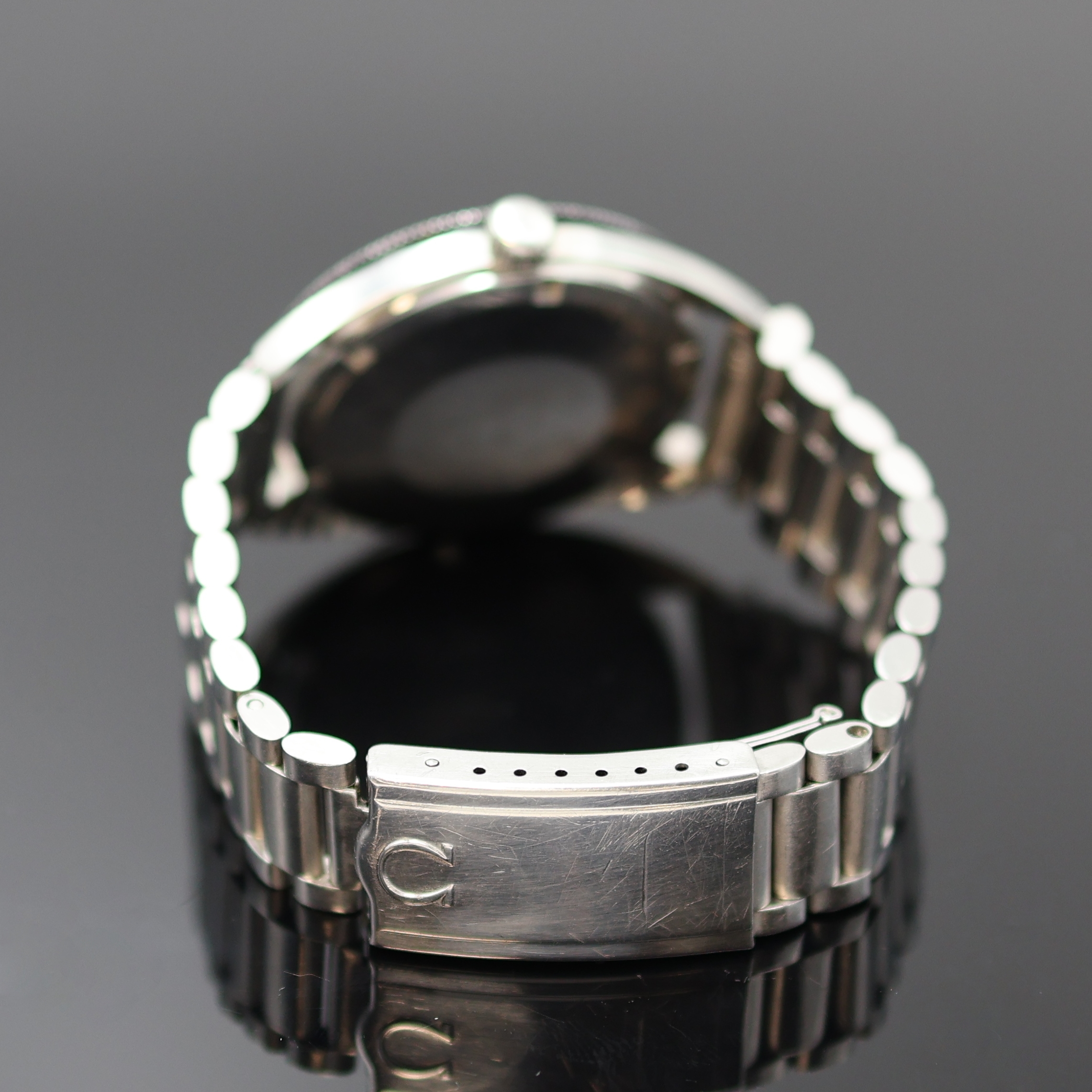 Detail b: OMEGA Seamaster 120 seltene Herrenarmbanduhr Referenz 166.027 in Stahl mit Stahlband, Schweiz um 1968, Automatik, verschr. Geh. m. schwarz. ...