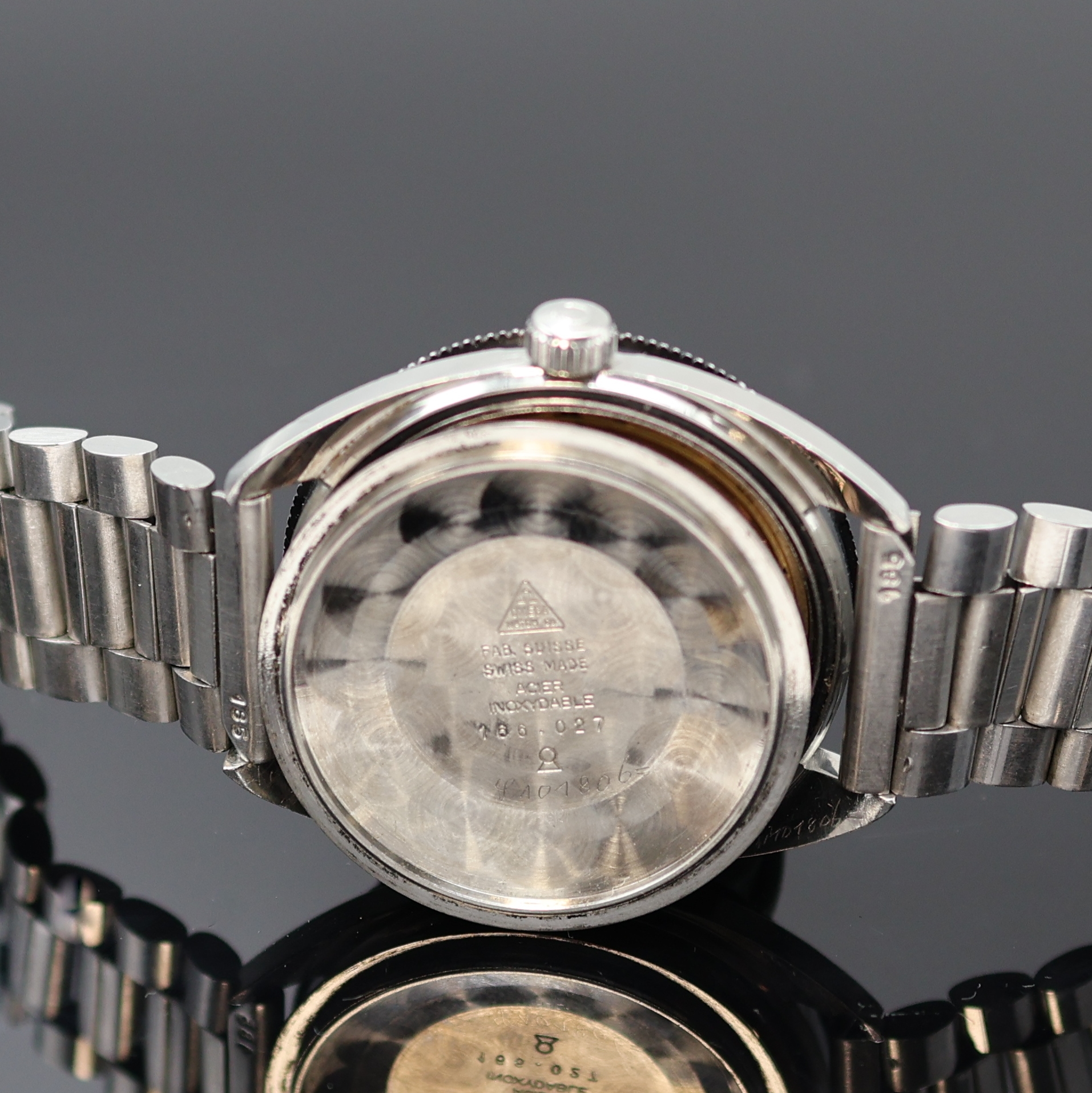 Detail g: OMEGA Seamaster 120 seltene Herrenarmbanduhr Referenz 166.027 in Stahl mit Stahlband, Schweiz um 1968, Automatik, verschr. Geh. m. schwarz. ...