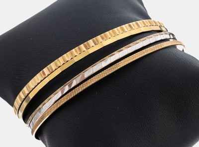 Image 26974907 - Konvolut 5 8 kt Gold Armreife, GG/WG 333/000, D. jew. ca. 6.5 cm, versch. Breiten, ...