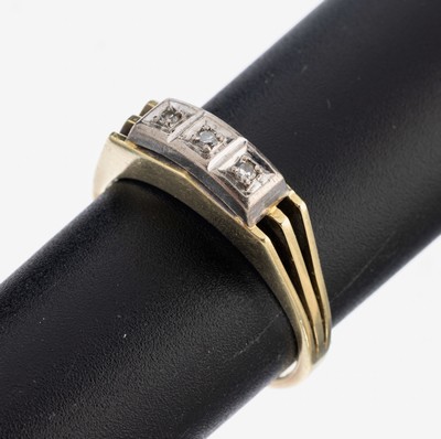 Image 26974985 - 14 kt Gold Diamant-Ring, 1950er Jahre, GG/WG 585/000, 3 in WG gefasste 8/8-Diamanten ...