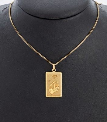 Image 26974986 - 8 kt Gold Sternzeichenanhänger "Waage", GG 333/000, ca. 3 x 1.6 cm, an ...