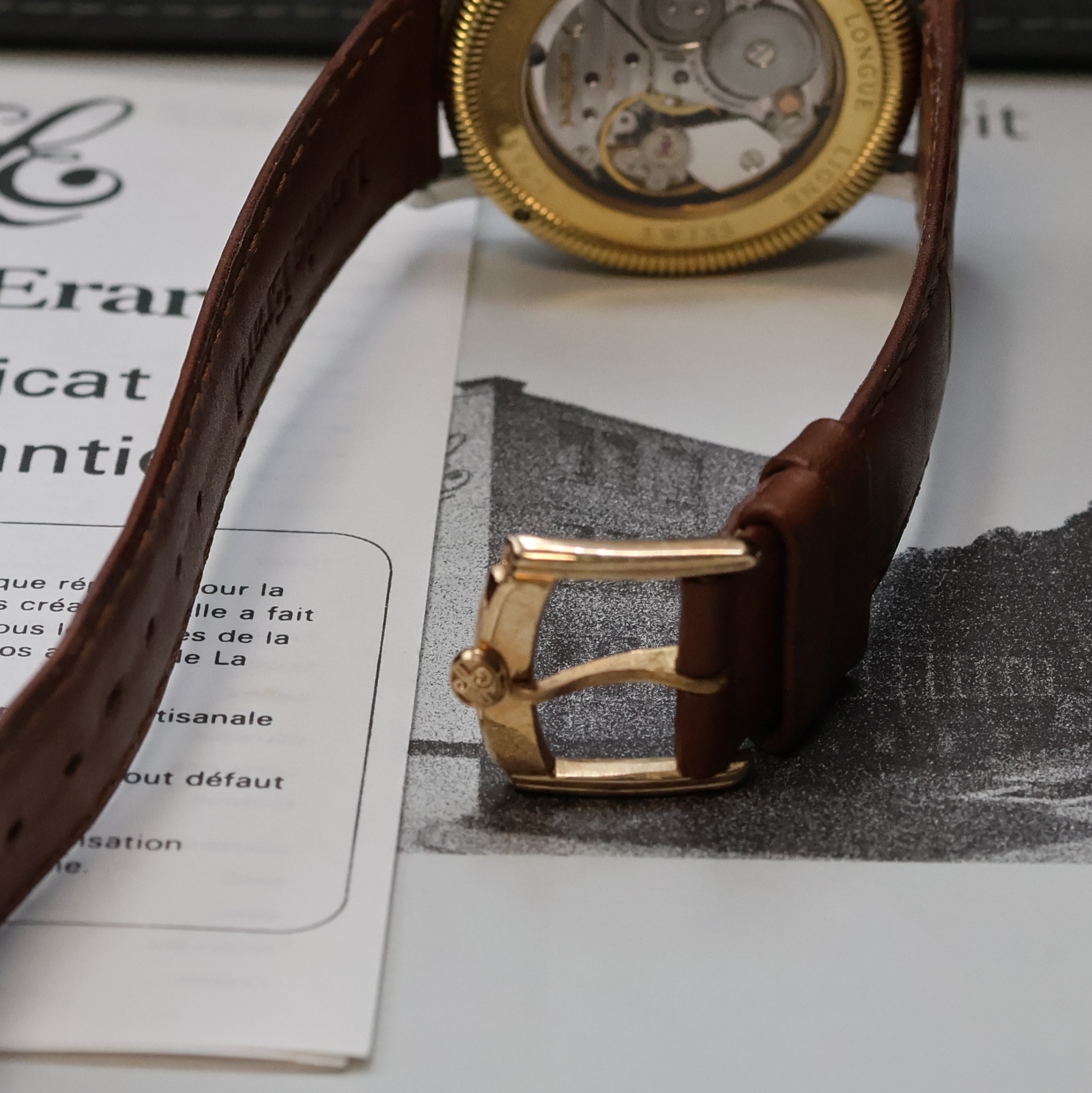 Detail b: LOUIS ERARD Armbanduhr La Longue Ligne, Handaufzug, Schweiz um 1992, z. T. verg. Metallgeh. inkl. orig. Lederband m. orig. Dornschl., beids. vergl., ...