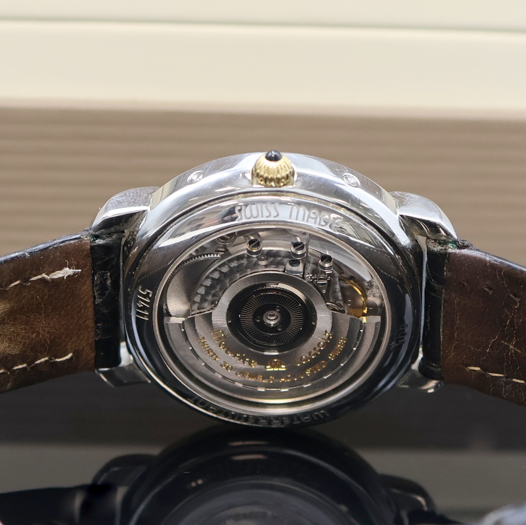Detail e: MAURICE LACROIX Herrenarmbanduhr Referenz 51411, Automatik, Schweiz um 2005, Vollkalenderanzeige außer Mondphase, beids. vergl. Geh. in ...
